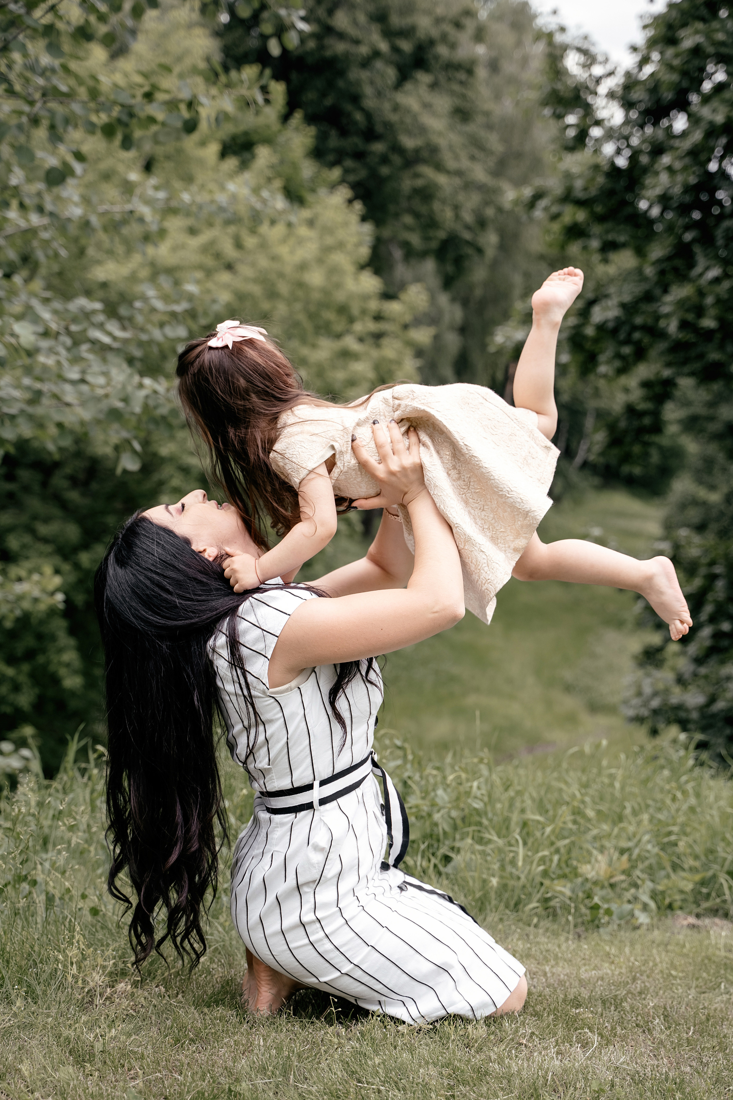 Домашняя семейная фотосессия в Москве, Домодедово, Видное, Бутово, Щербинка. Семейный фотограф Москва и Московская область. Семейная фотосессия на природе. Фотосессия детского праздника. Фотосессия юбилея. Фотосессия в день рождения. Фотограф на годик ребенку. Детский фотограф. Фоторепортаж семейного праздника. Детский фотограф Москва.