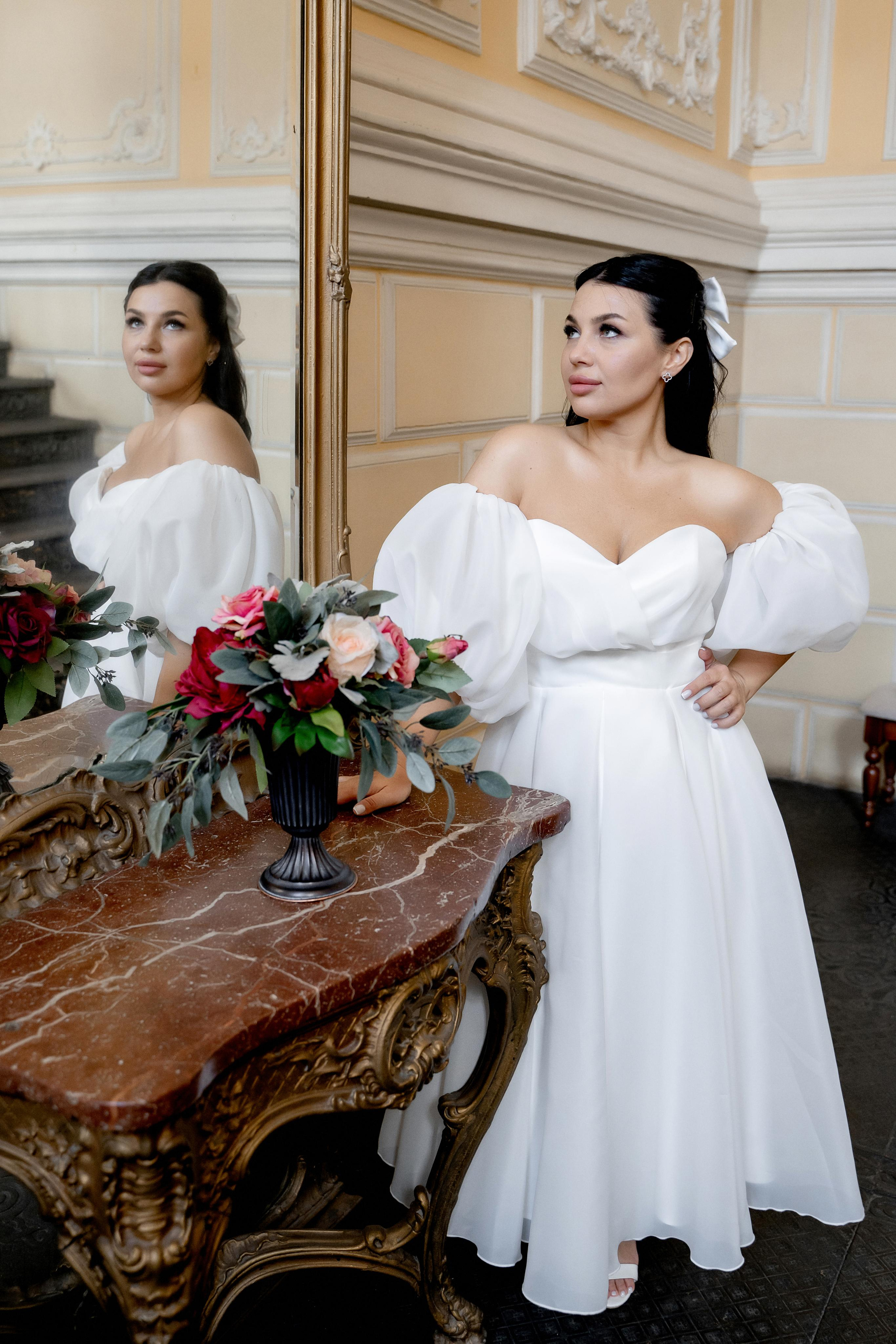 Свадебная фотосессия в библиотеке Пушкина