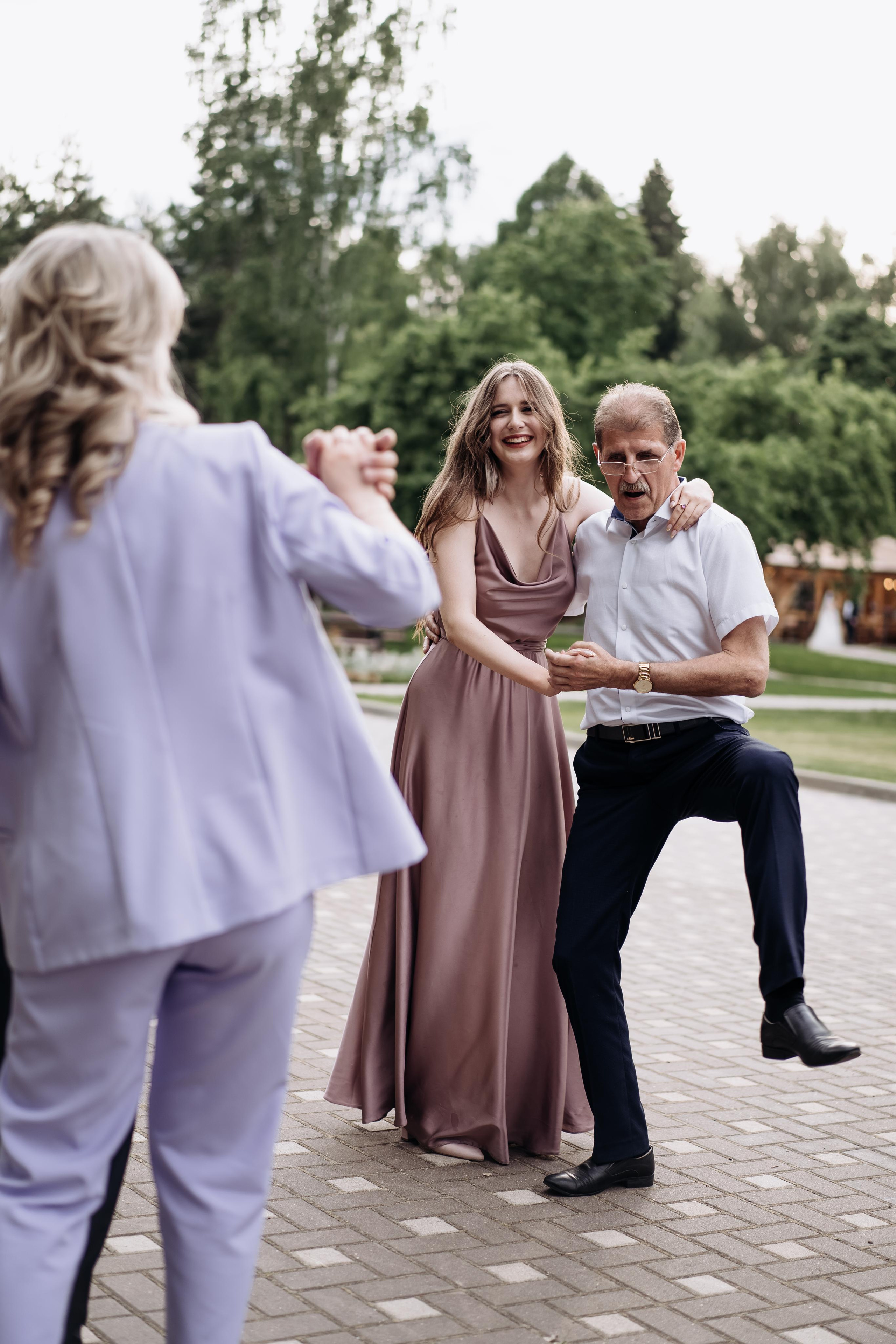 Свадебная фотосессия летом в Москве и Московской области