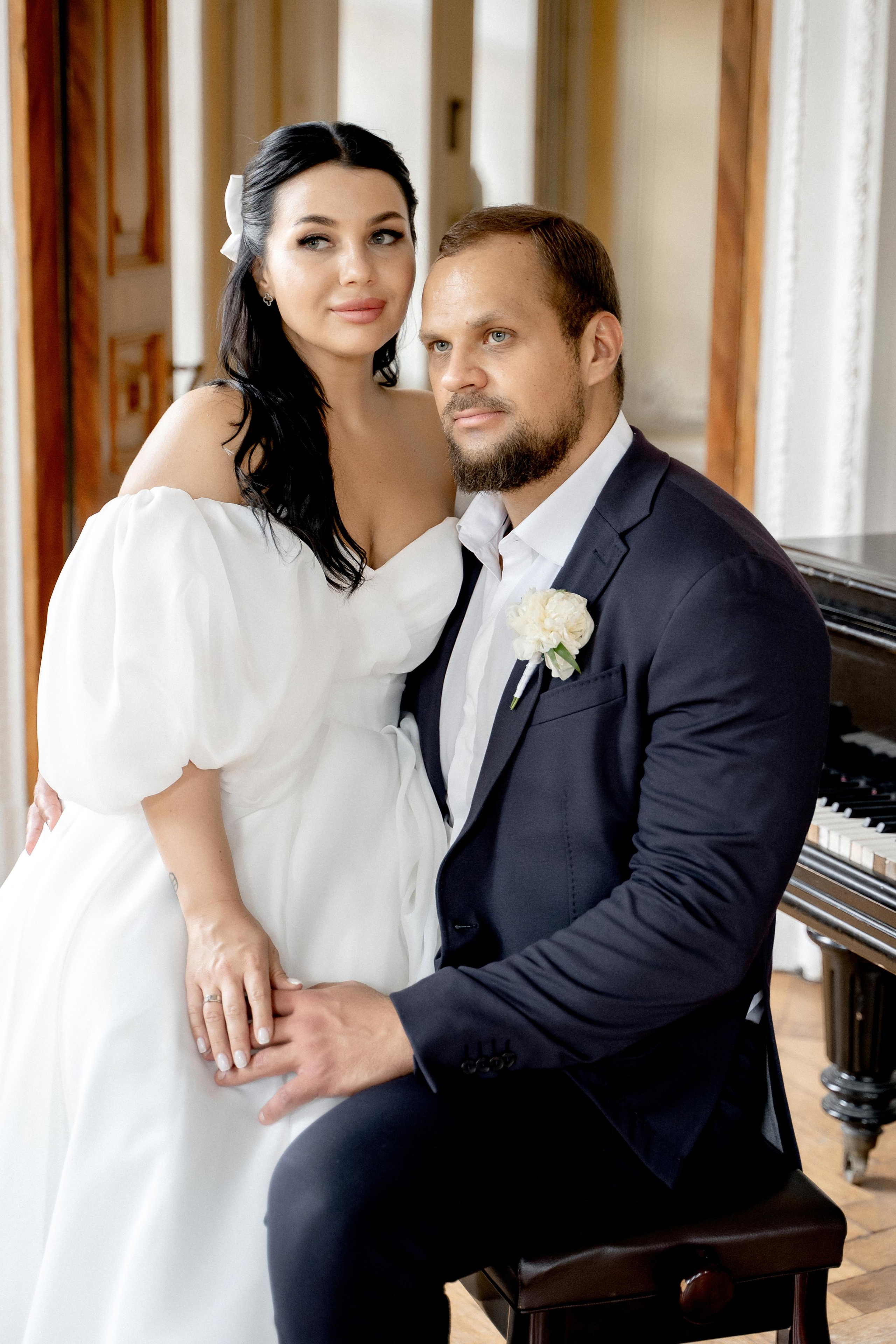 Свадебная фотосессия в библиотеке Пушкина