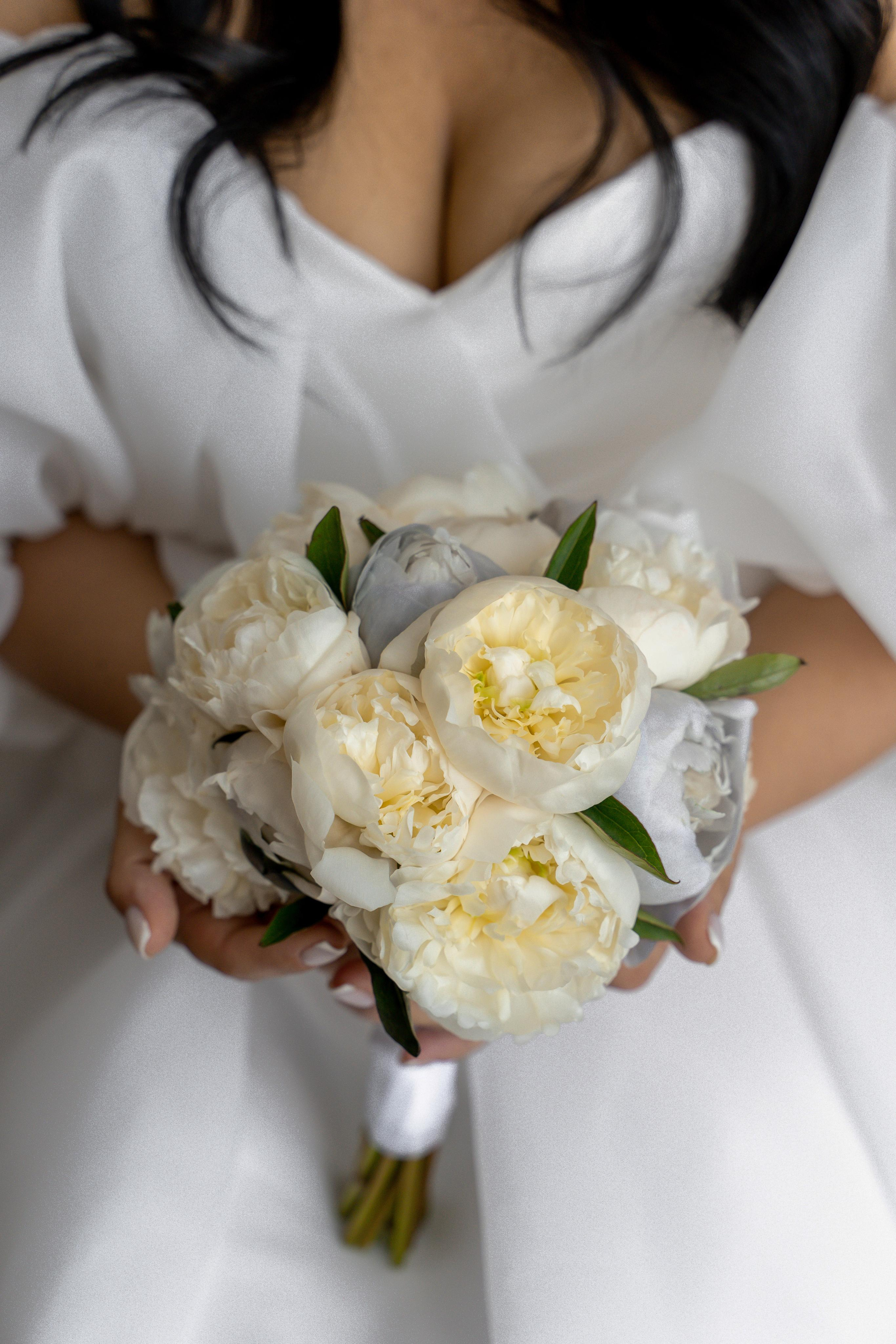 Свадебная фотосессия сборов жениха и невесты в номере отеля. Индивидуальный и семейный фотограф в Москве и городе Видное. Свадебный фотограф в Москве. Свадебный фотограф в Московской области. Свадебная фотосессия 2023. Заказать свадебную фотосессию. Фотограф недорого. Красивые свадебные фотографии. Душевный фотограф. Фотограф Видное. Фотограф Домодедово. Фотограф Бутово. Фотограф Москва. Фотограф Царицыно. Свадебная фотосессия в Царицыно. Семейная фотосессия. Контент-фотосессия в Москве. Контент-фотограф. Визуал для эксперта. 