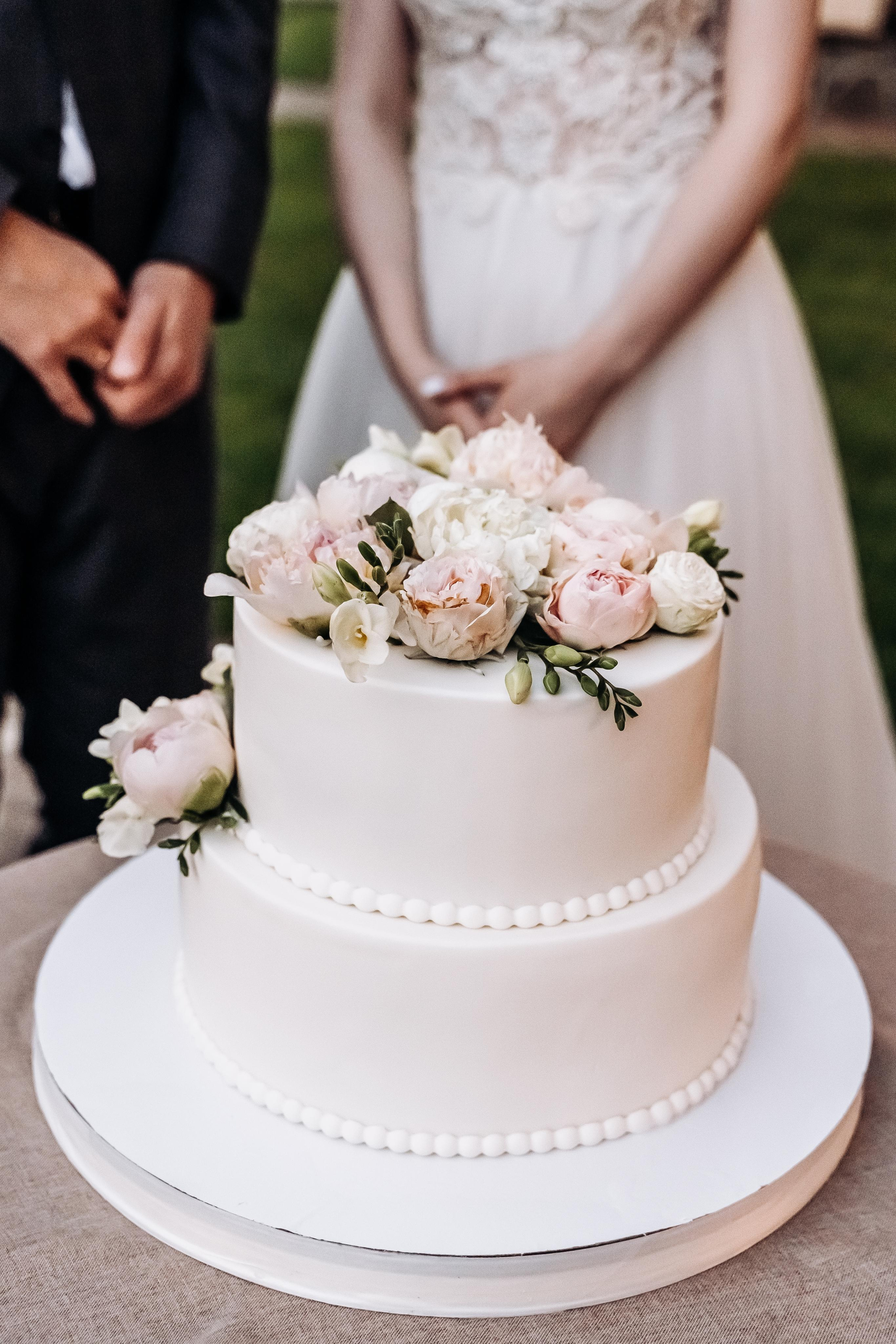 Свадебная фотосессия летом в Москве и Московской области