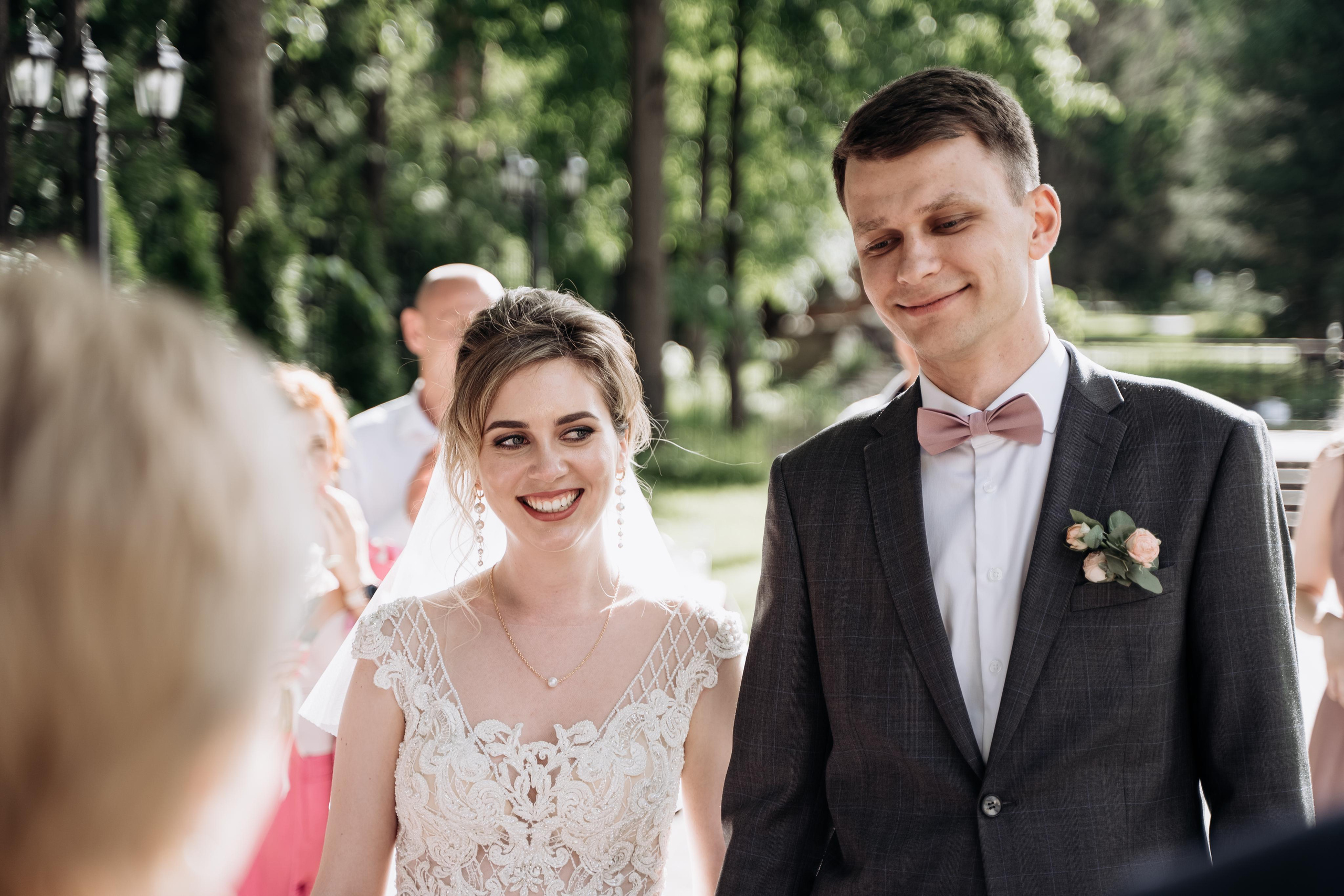 Свадебная фотосессия летом в Москве и Московской области