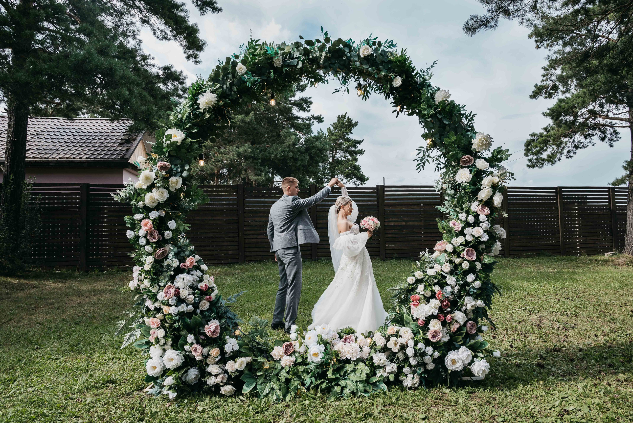 Саша и Настя. Тамара Власова