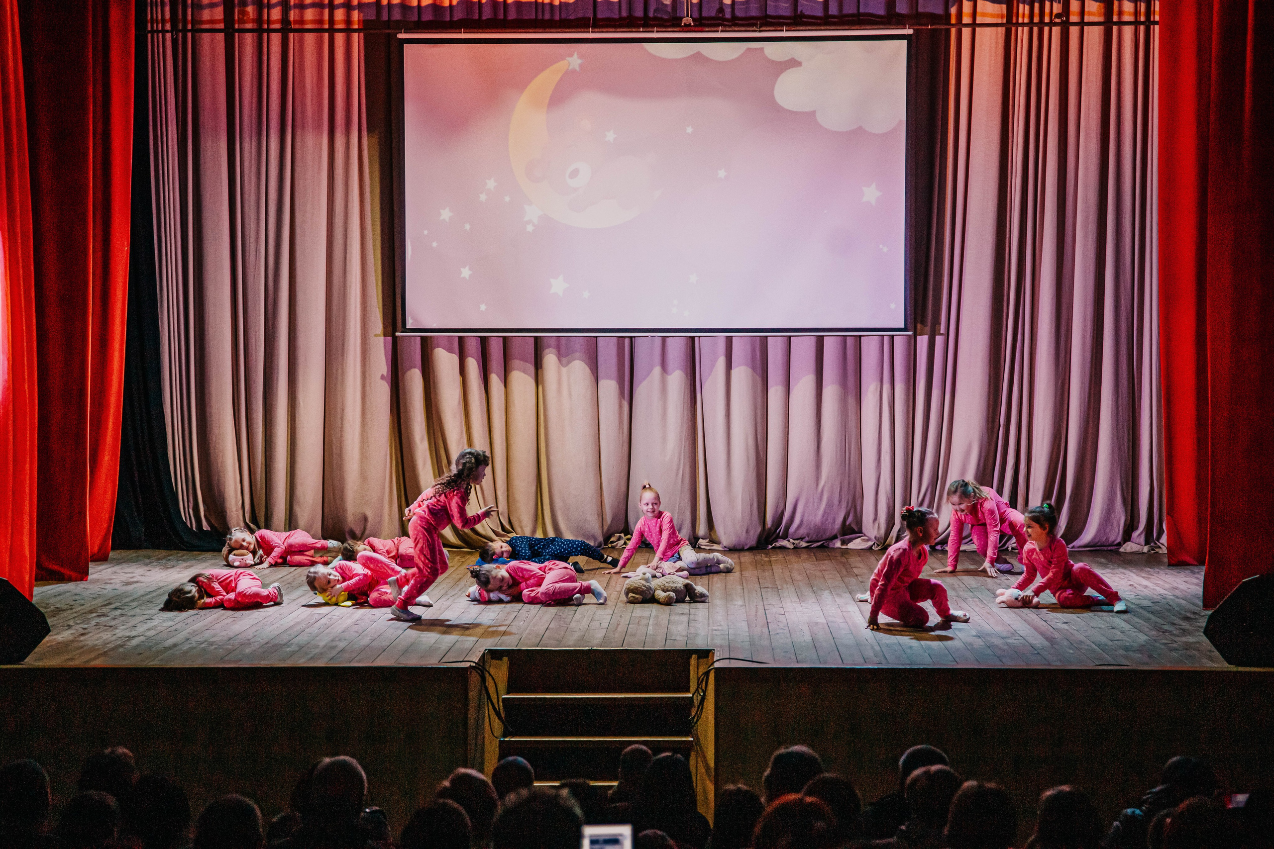 Отчетный концерт хореографического коллектива Пульс!. Фотограф Дарья Маташкова