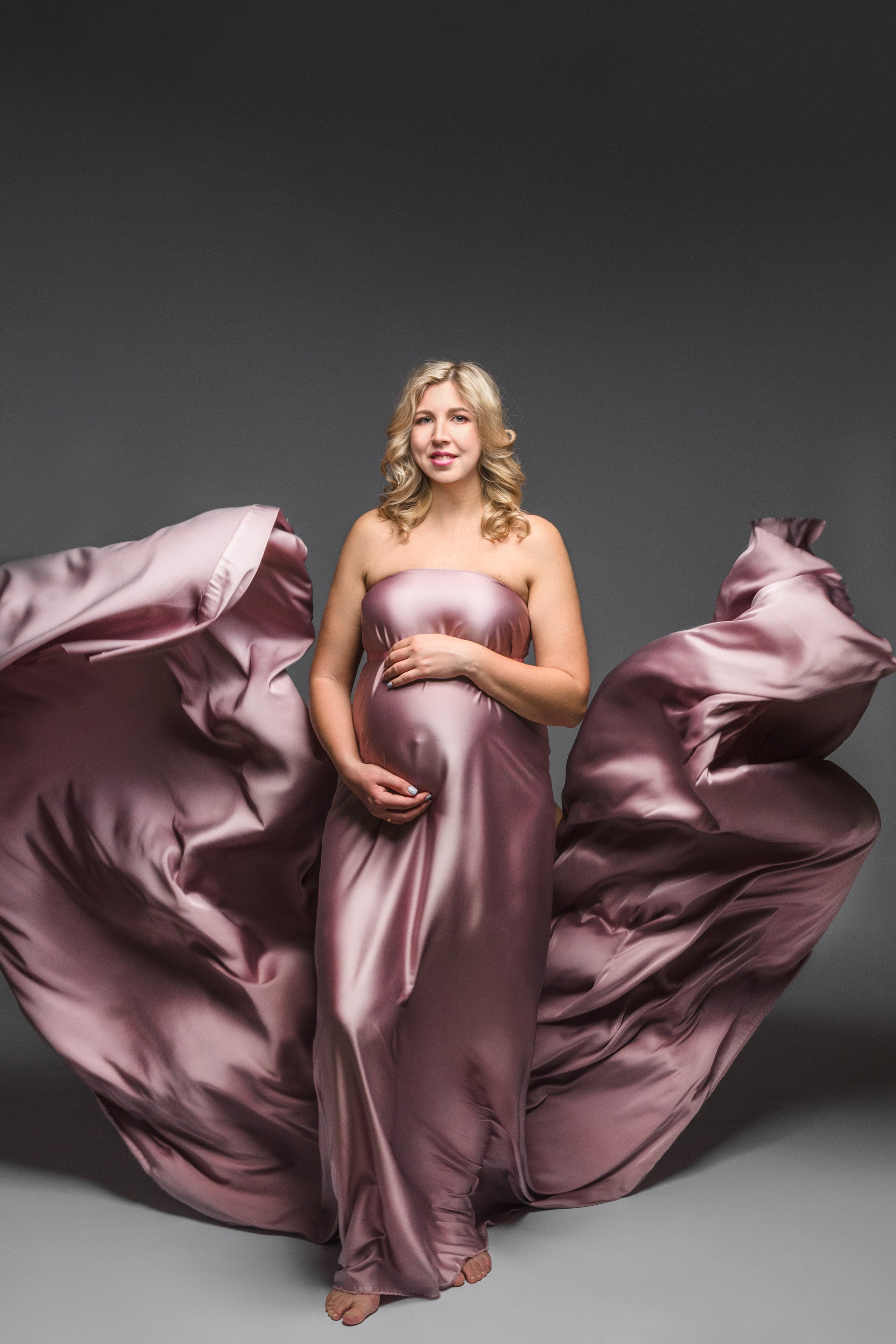 Беременность. Индивидуальные, семейные, студийные съемки в Серпухове и за пределами