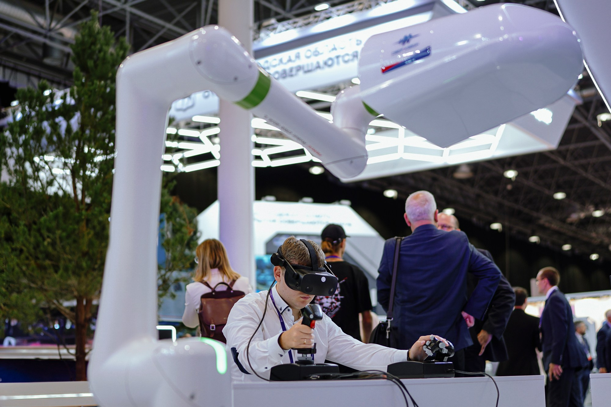 Технопром 2024. #фотокаквкино | Фотографирую людей