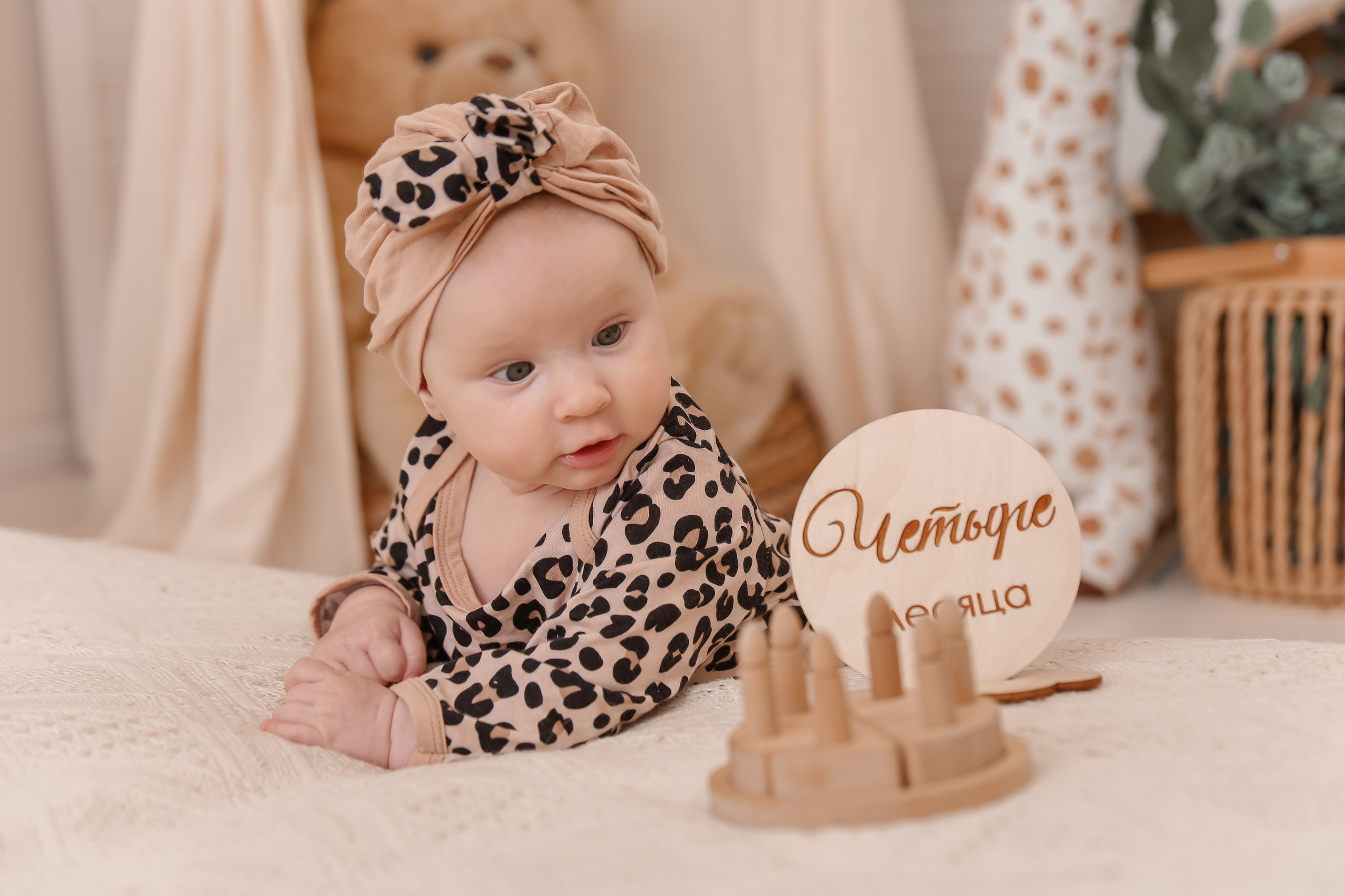 Лидочке 4 месяца. Детский и Семейный фотограф в Санкт-Петербурге. Детская Фотостудия «FAMILY STORY»