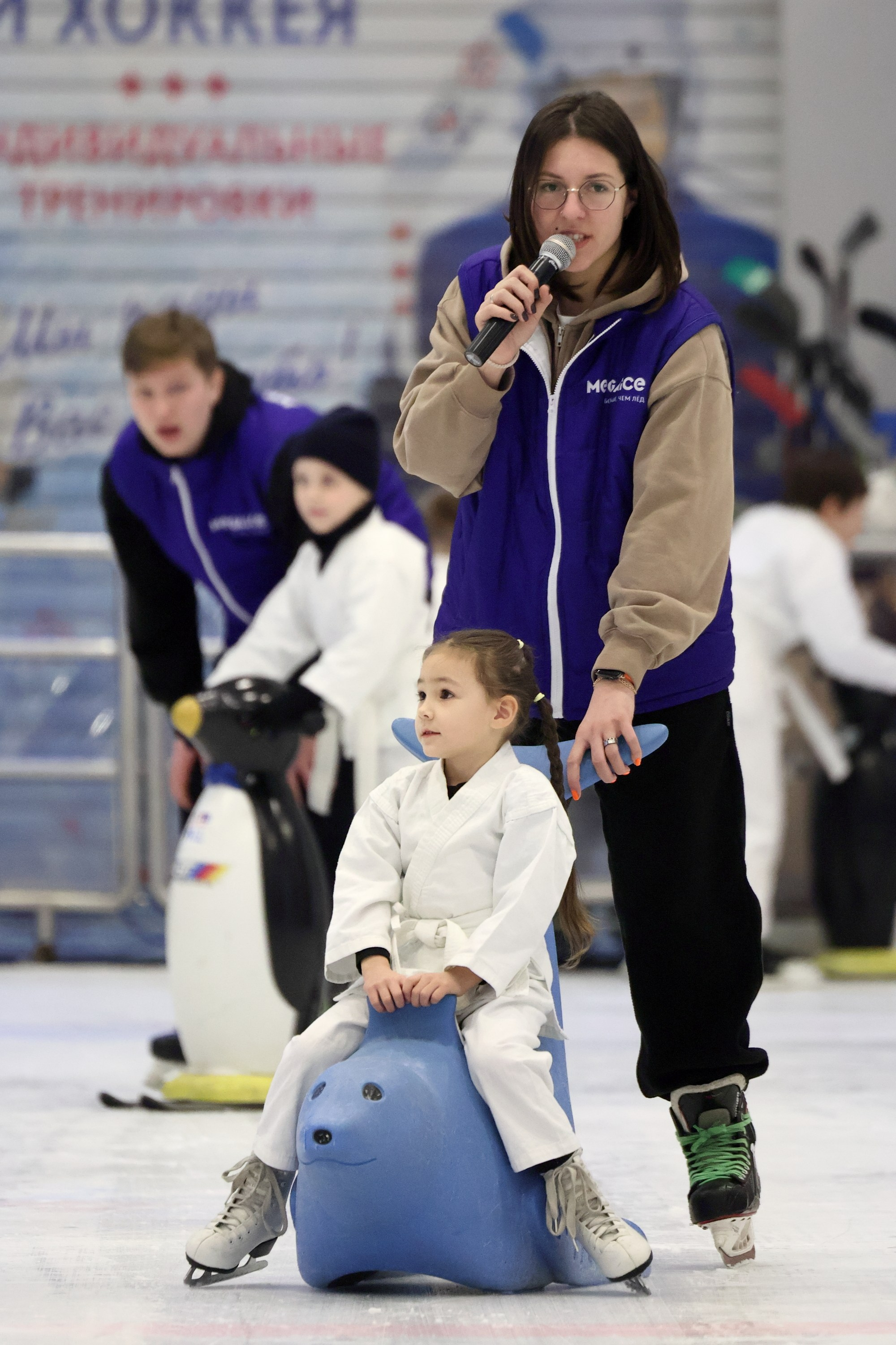 Елка каратэ на катке. Спортивный и репортажный фотограф Ермакова Светлана