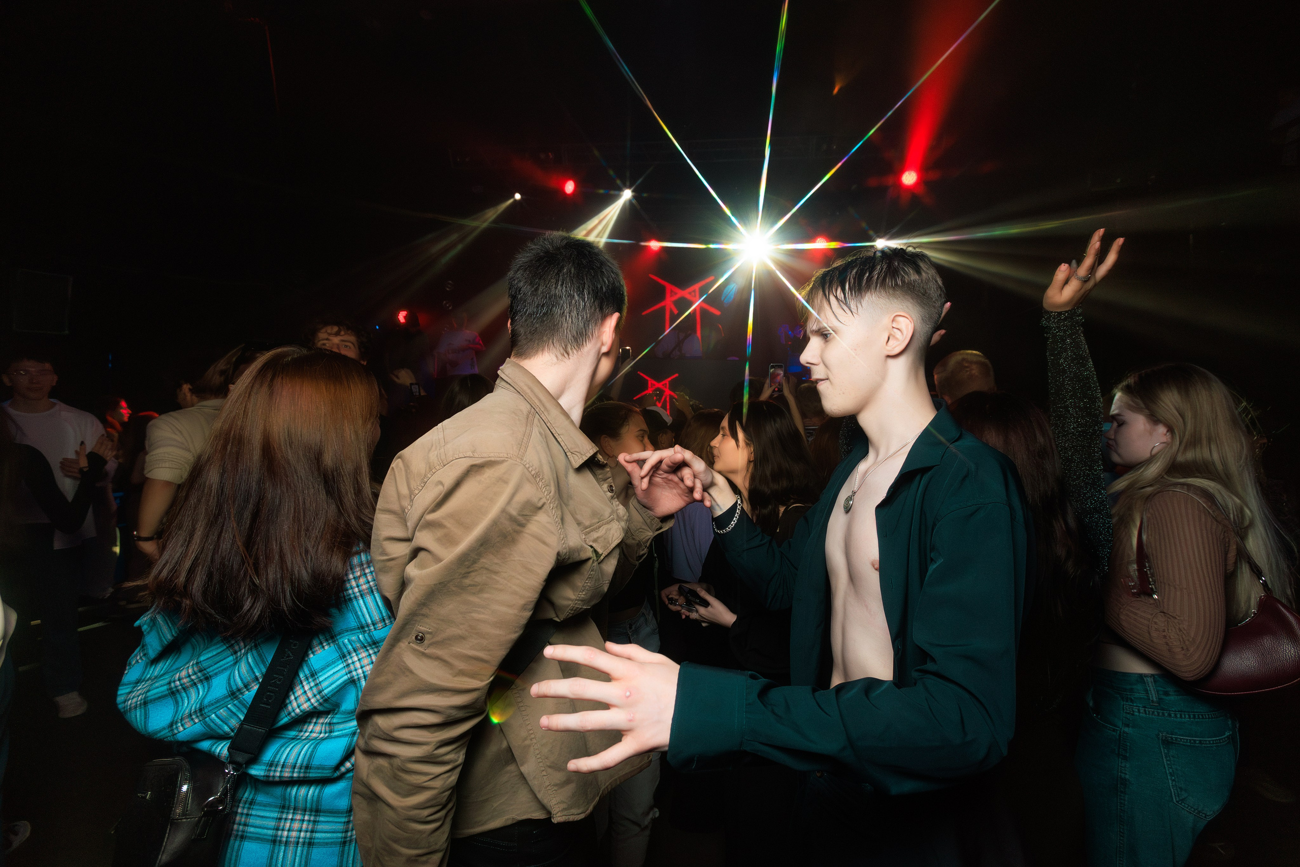 Студ посвят | Рептилоид. Репортажный фотограф Екатеринбург | Яркий, качественный репортаж | Концерты, клубы, репортаж, праздники, корпоративы