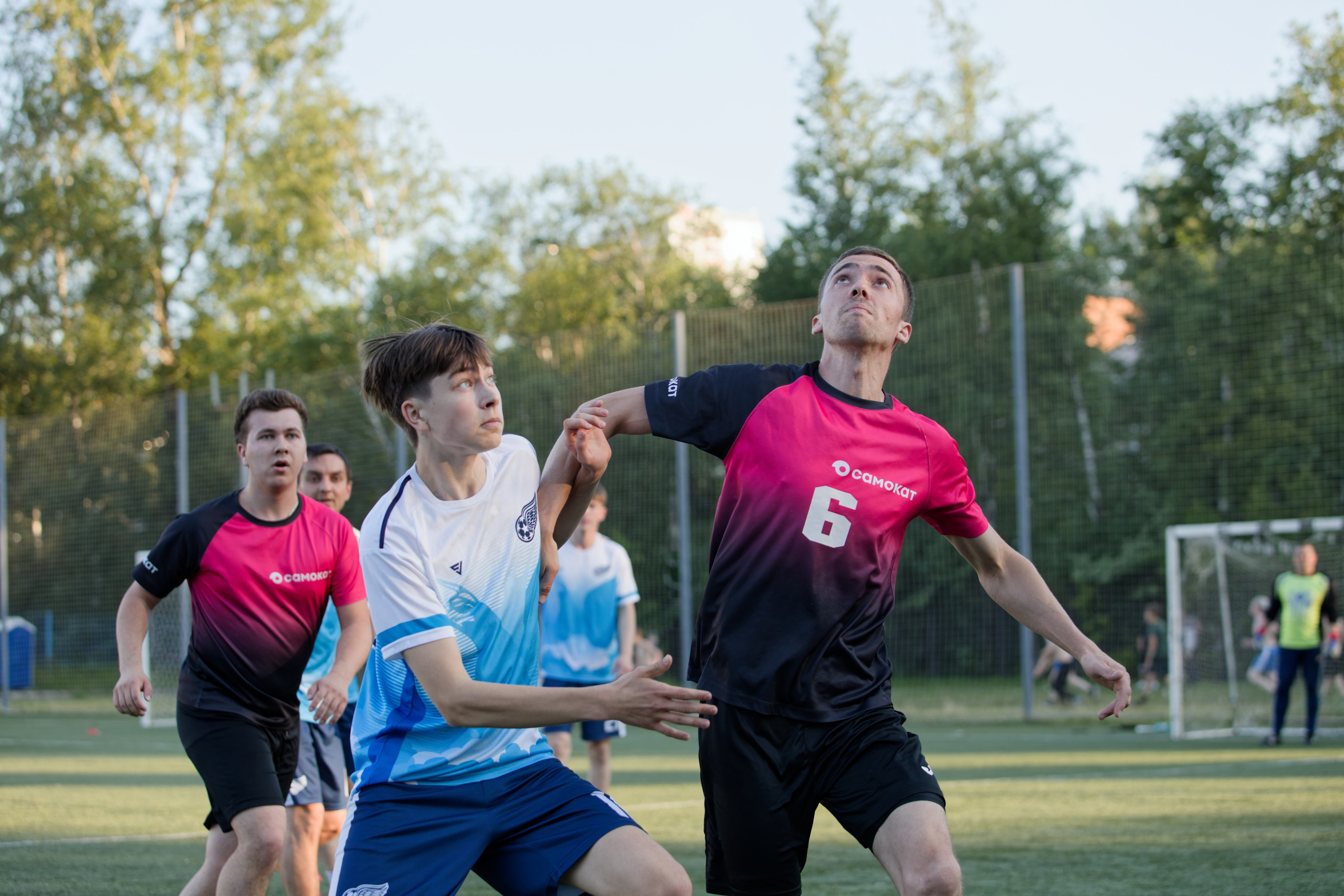 Любительская футбольная лига. Самокат-крылья. 25.06.2025. Репортажный и спортивный фотограф в г. Пермь Зильберг Павел