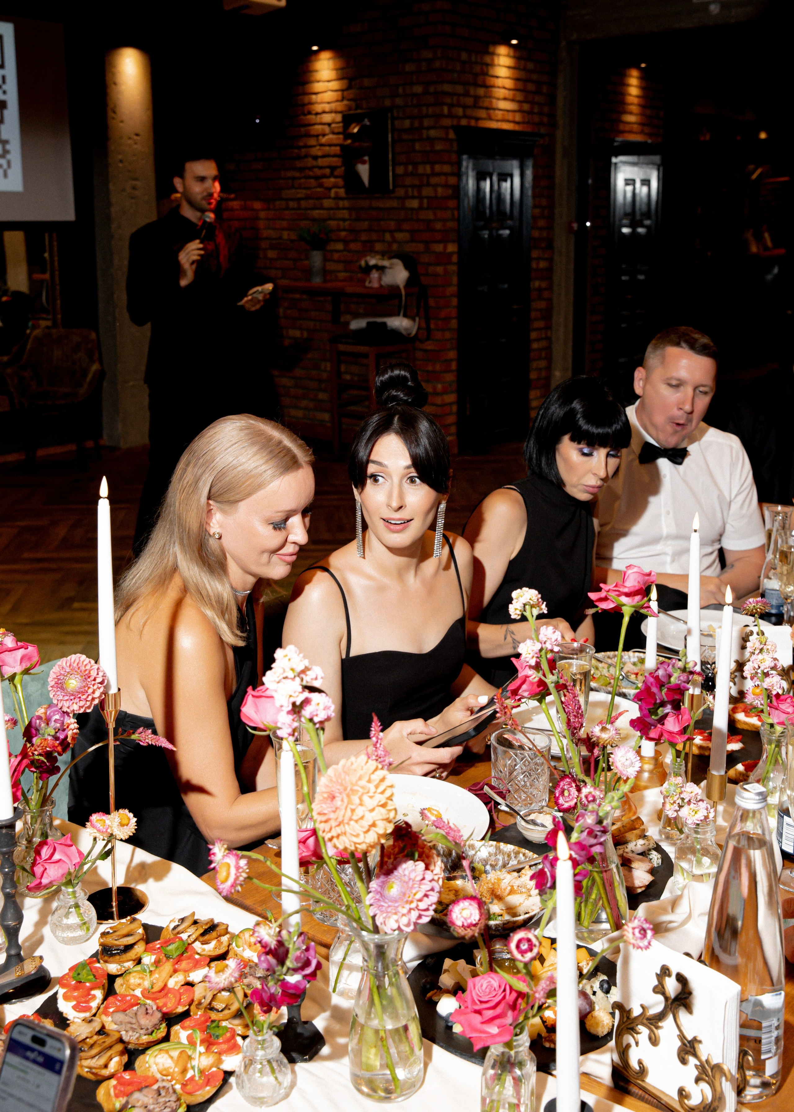 Профессиональная фото- видеосъемка на годовщину свадьбы в Краснодаре. Свадебный фотограф и видеограф Краснодар, Ростов, Сочи, Новороссийск