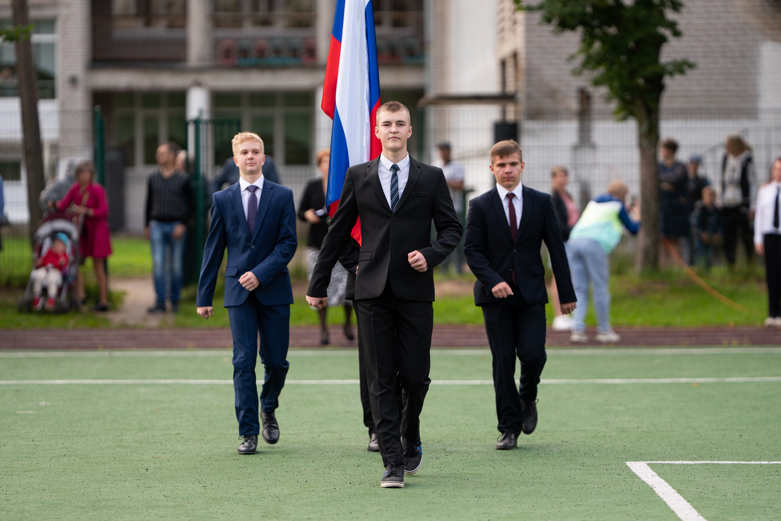 Первое сентября 2024 г. Фотограф Владимир Коровяковский