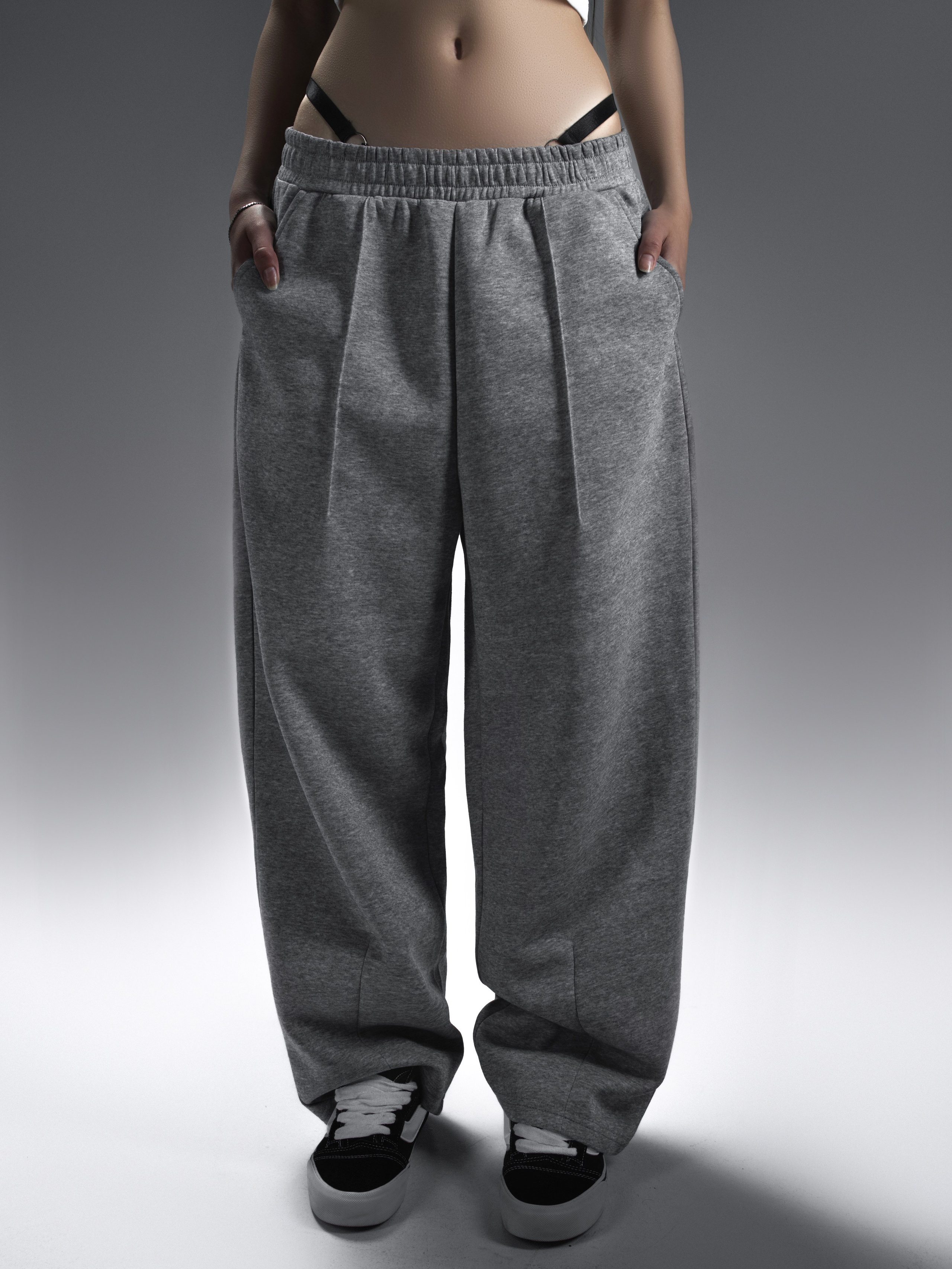 КАТАЛОГ | серый фон. RUNA production — стильные съемки для брендов