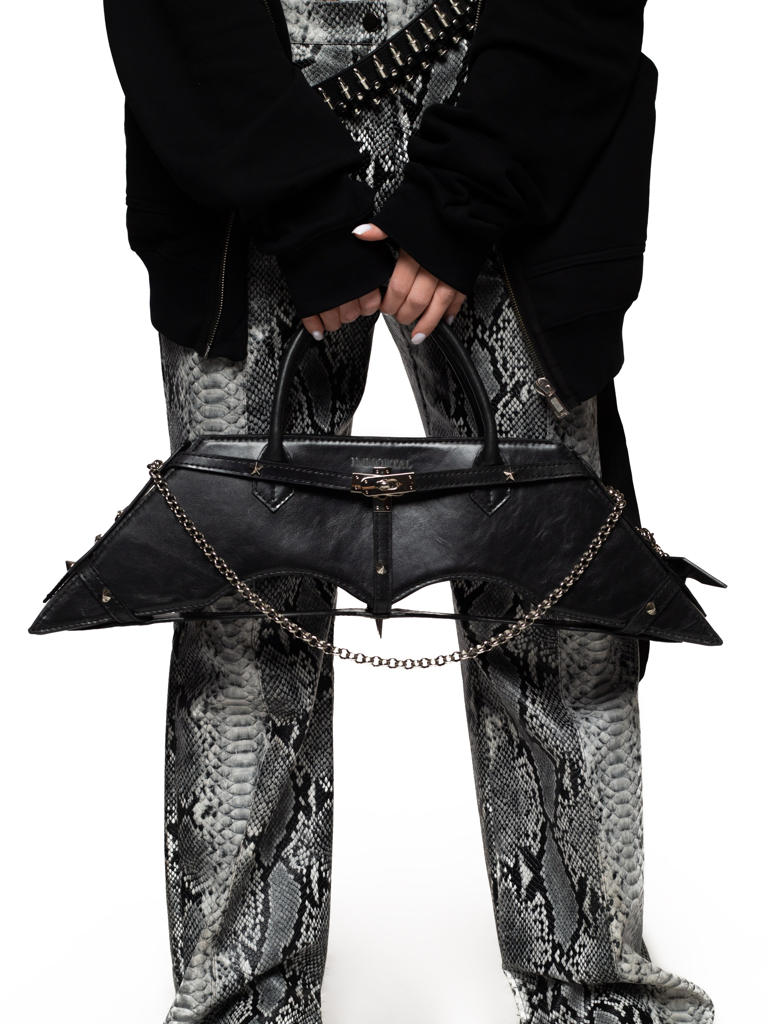 СУМКИ. RUNA production — стильные съемки для брендов