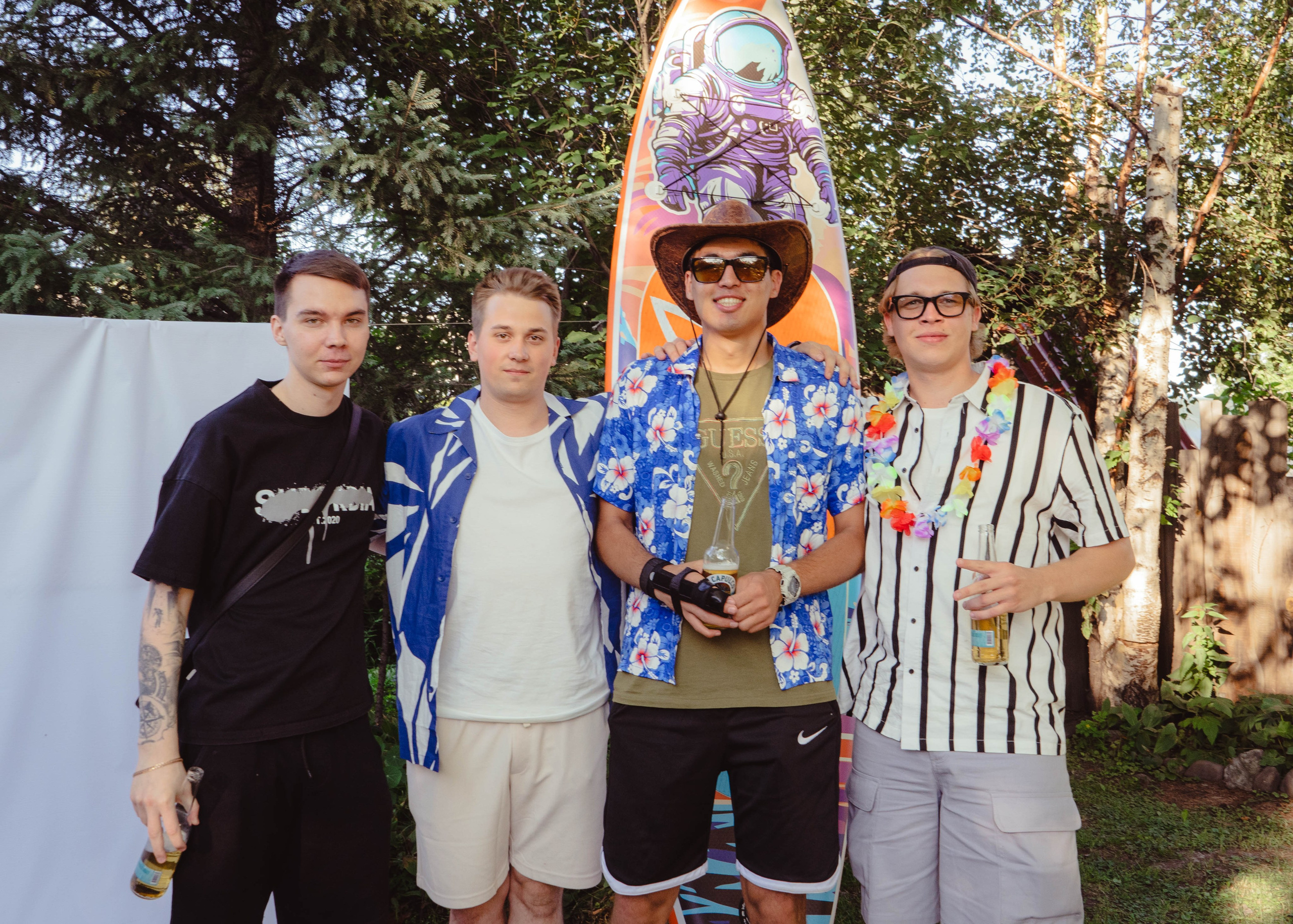 Гавайская вечеринка. Кир Анисин. Режиссер & фотограф