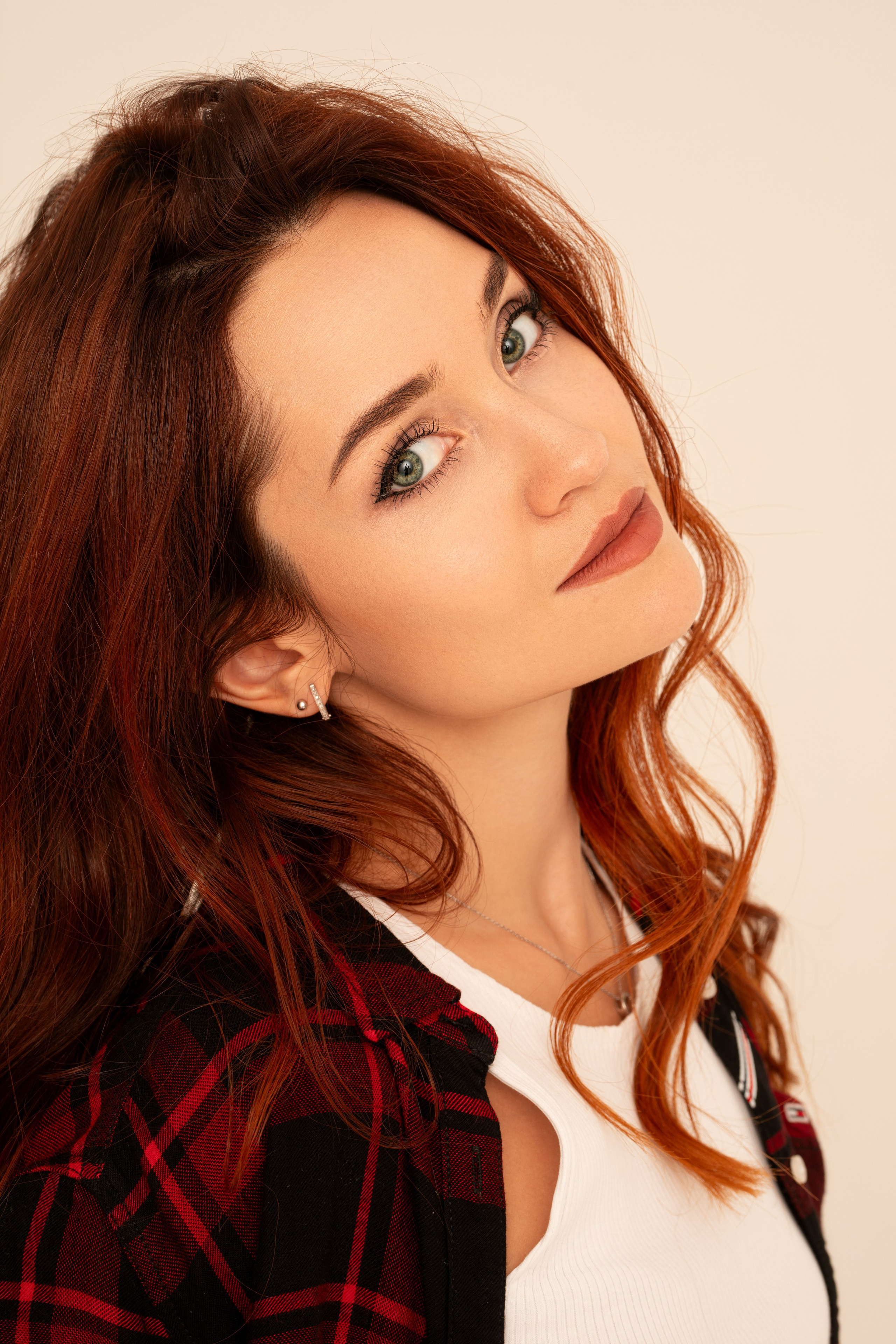 Студийный фотосет с Еленой в интерьере и на циклораме в формате для «себя»