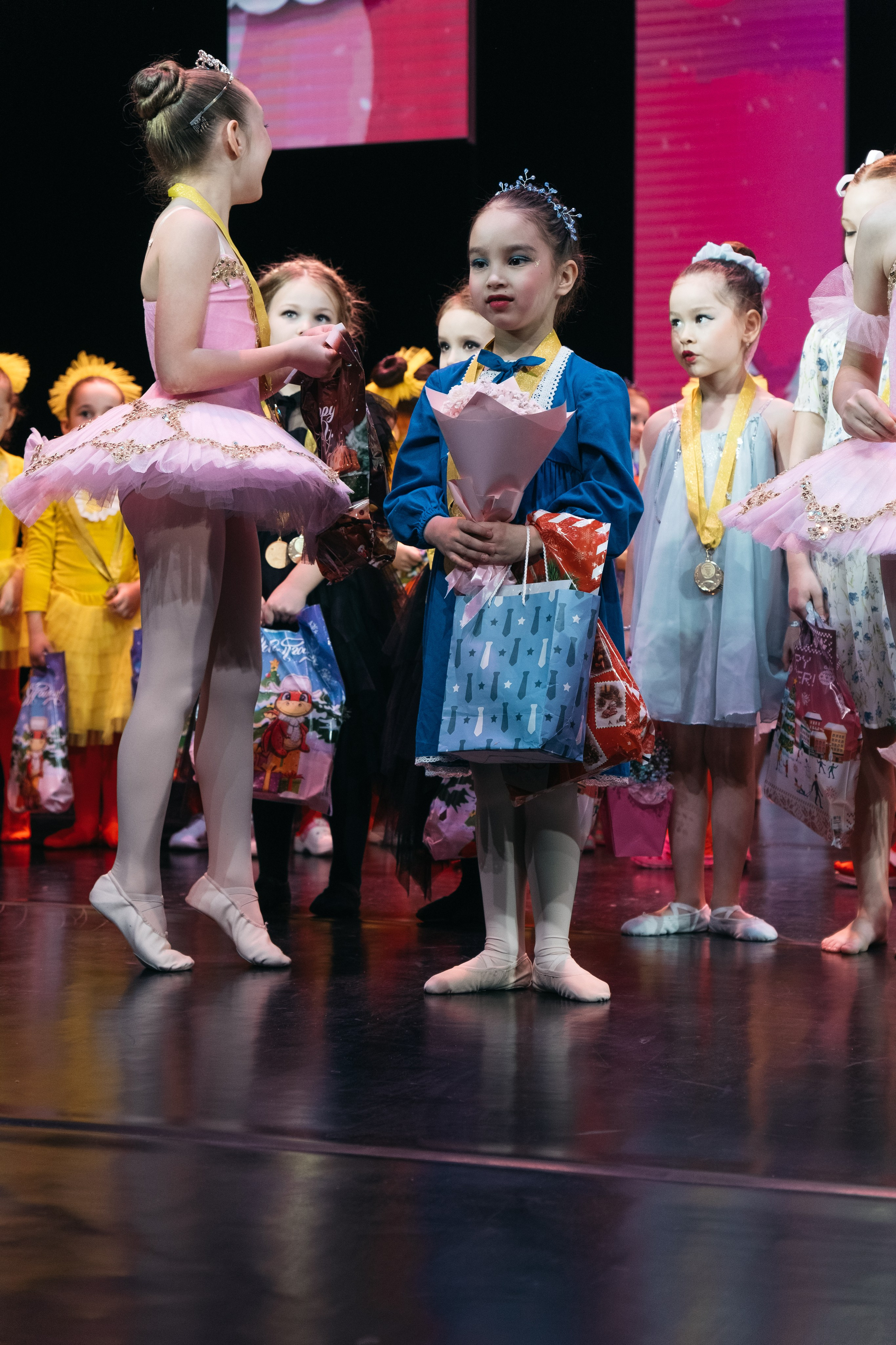 СурГУ 23.12.23. Репортажный и свадебный фотограф в Сургуте