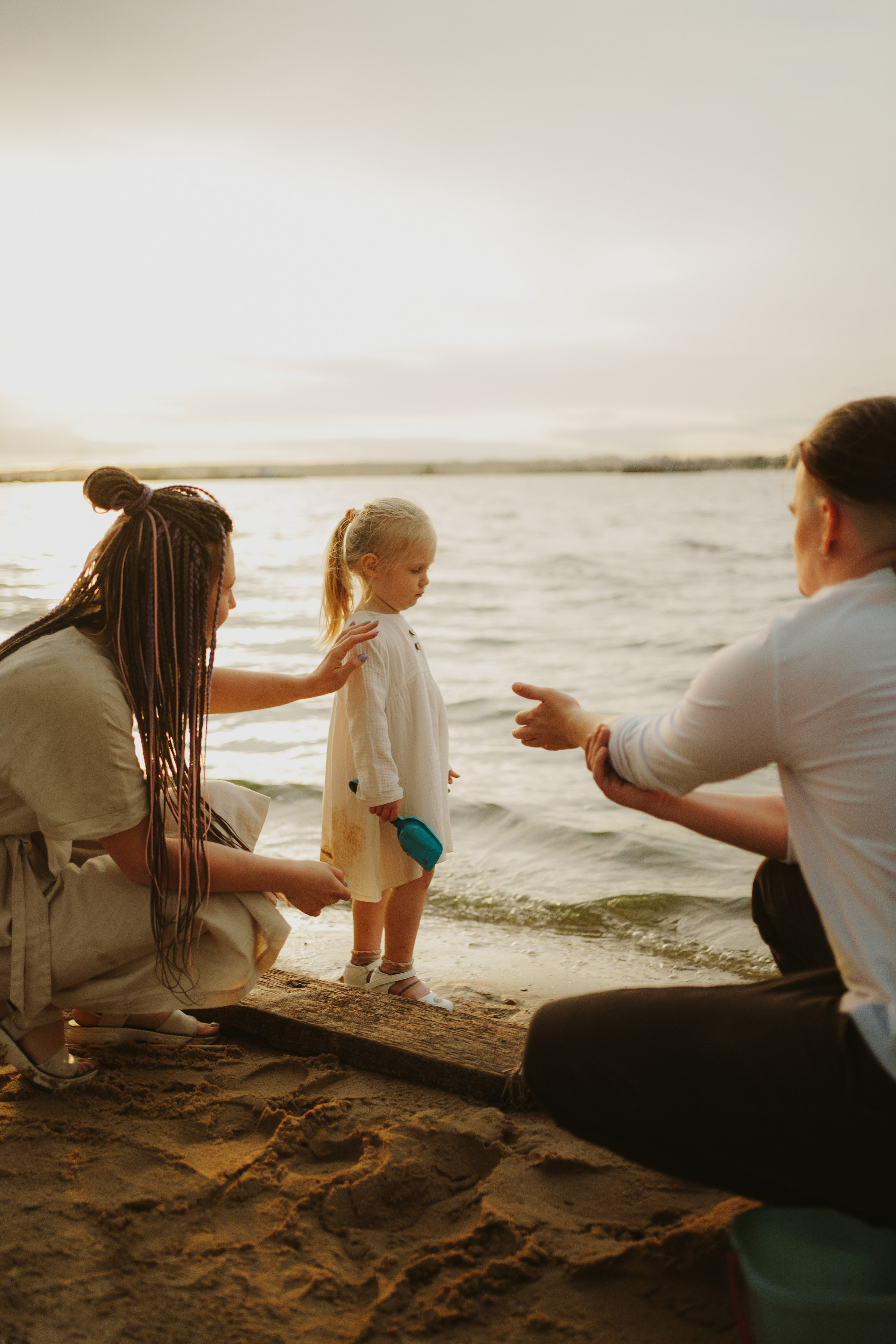 Женя, Рита и приключение Есени на берегу Волги. Фотограф Анна Кузнецова | Казань | Красная Поляна, Сириус, Сочи