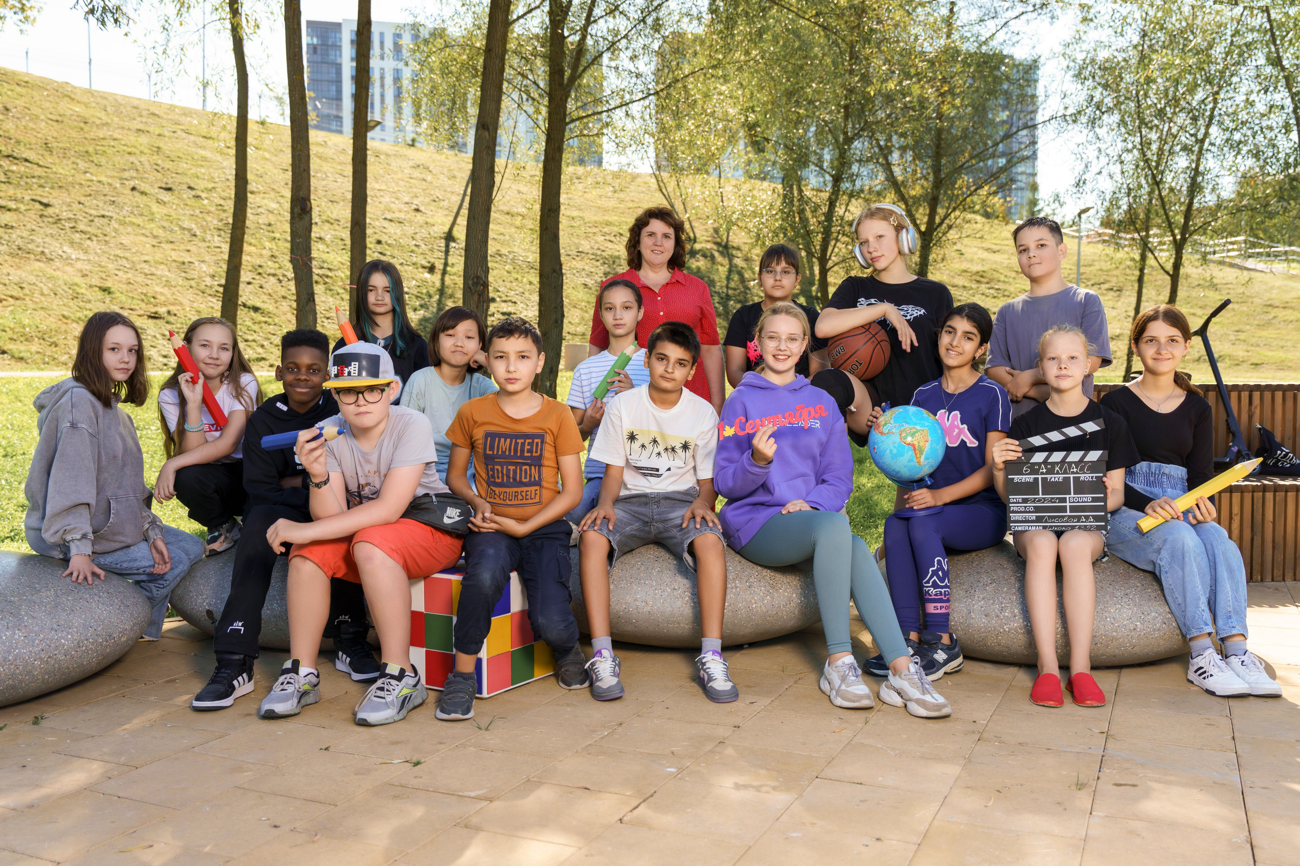 Осенние фотосессии для выпускных альбомов — это отличная идея. Школьный фотограф Троицк