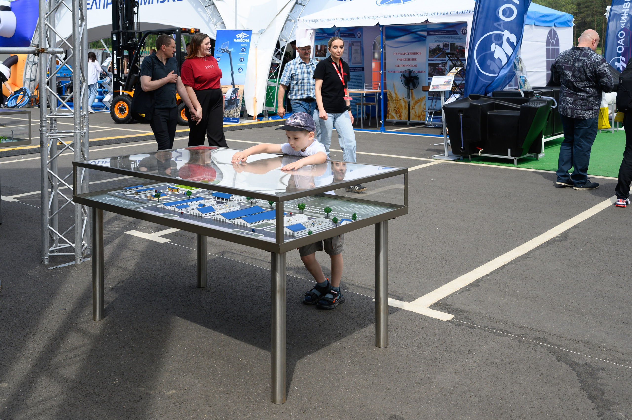 Агровыставка. Фотоуслуги, услуги фотографа, фотографирование важных событий