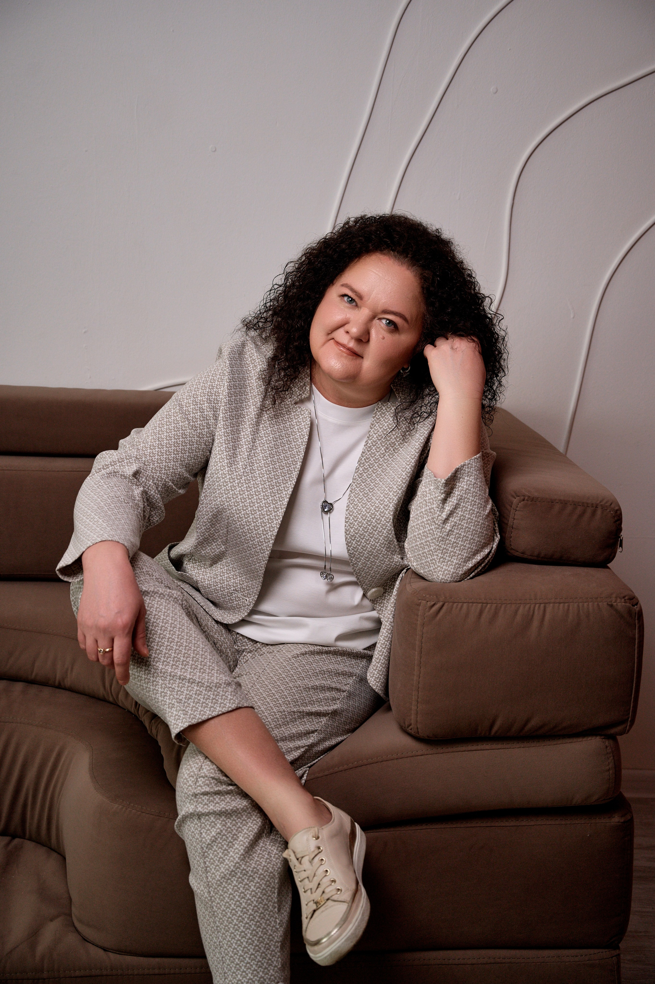 Семейная фотосессия для Лилии — тёплая съёмка в студии | Иван Третьяков, фотограф Новокузнецк