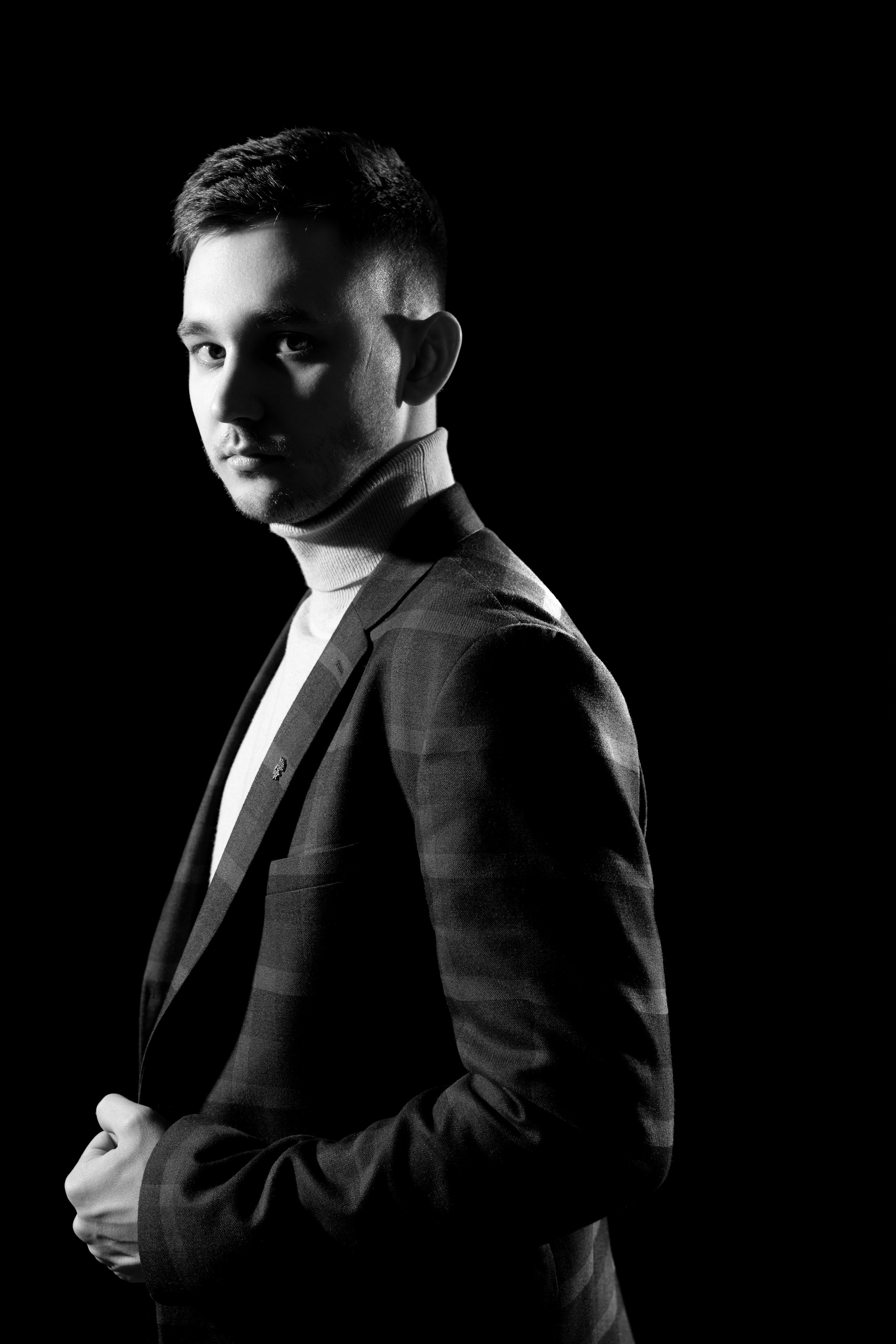 Даня Жадаев — фотограф и звукорежиссёр из Санкт-Петербурга