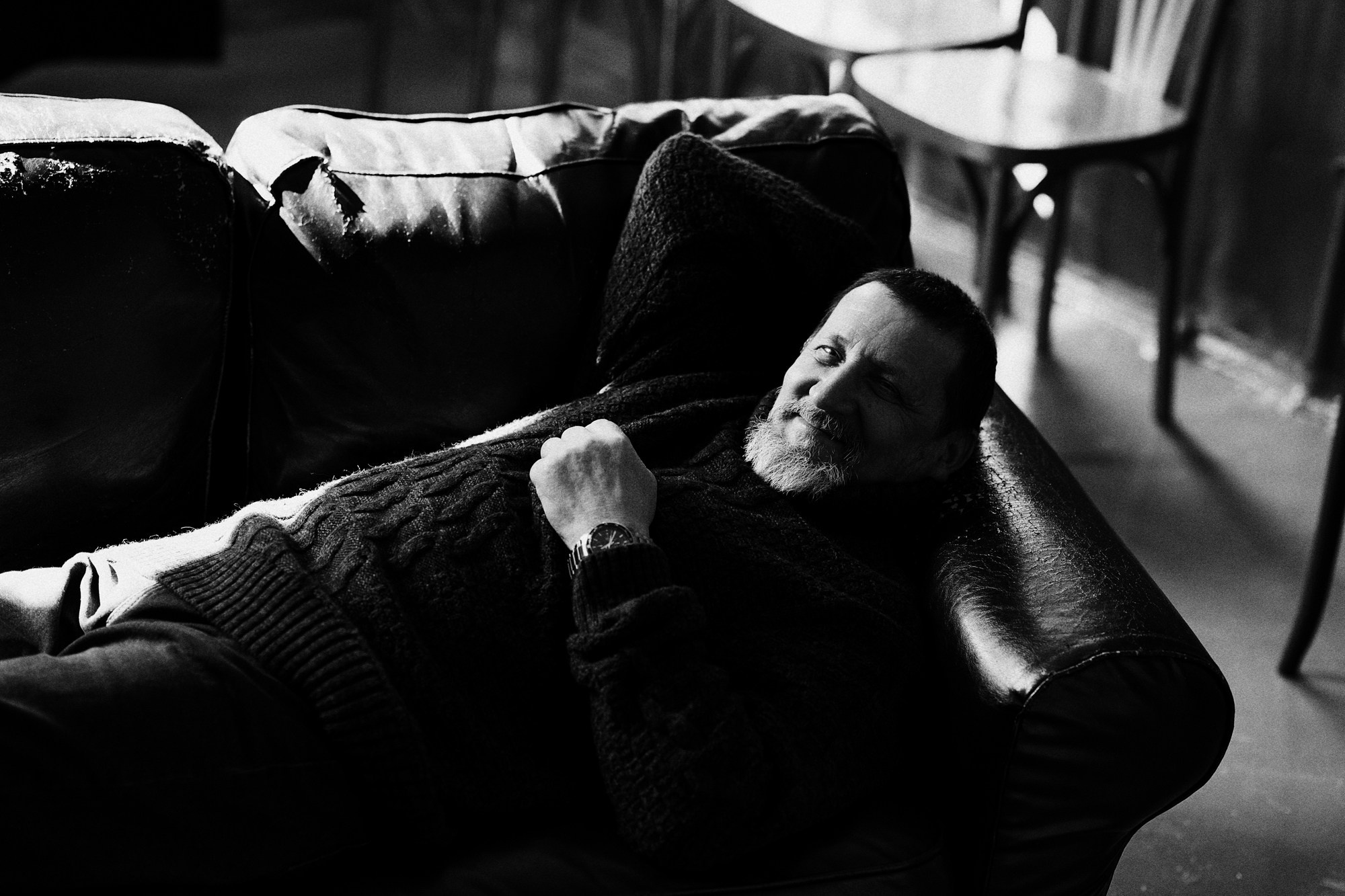 Фотосессия для папы в подарок: Мужской портрет в студии Тюмень. Портретный фотограф Тюмень Дарья Мустафина