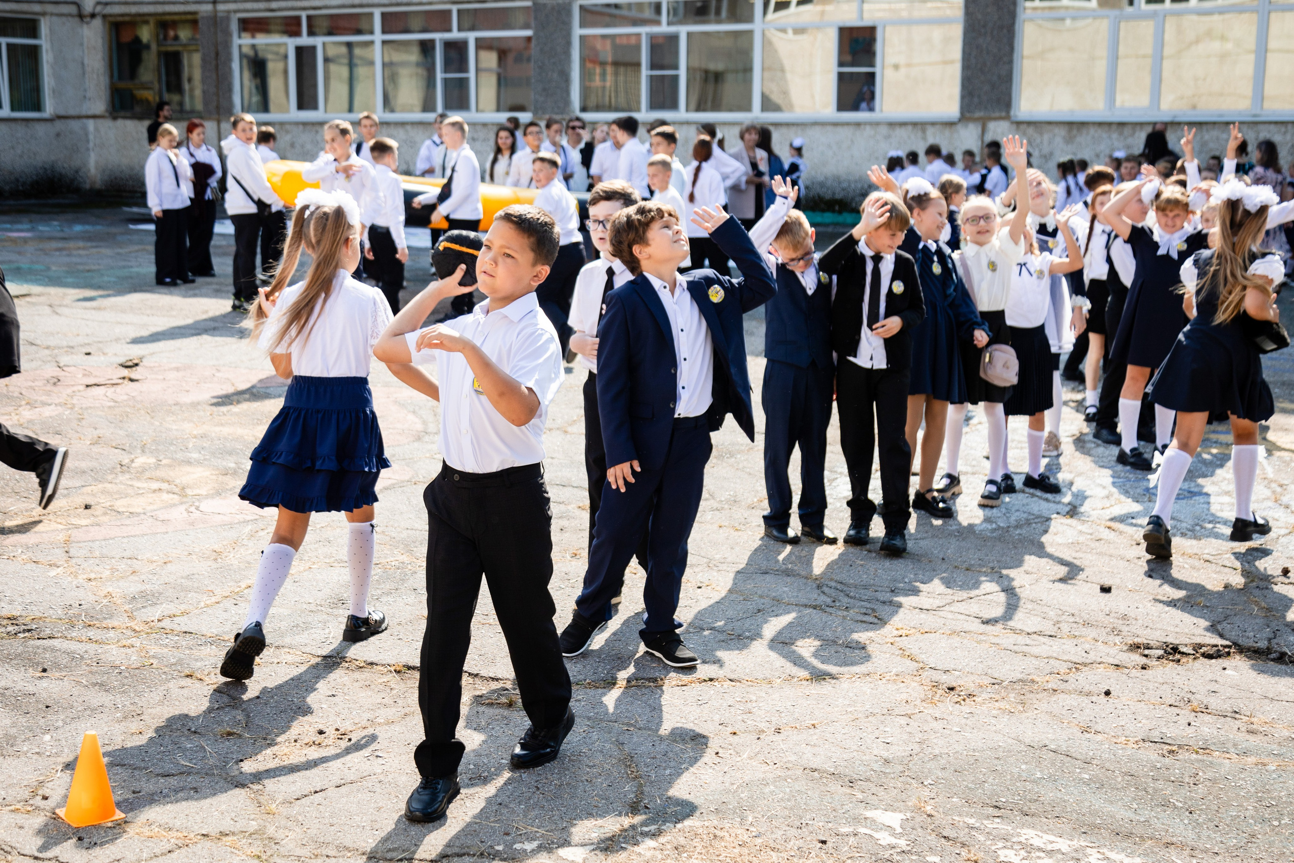 Гимназия № 50. Детский фотограф видеограф в Хабаровске Михаил Орлов