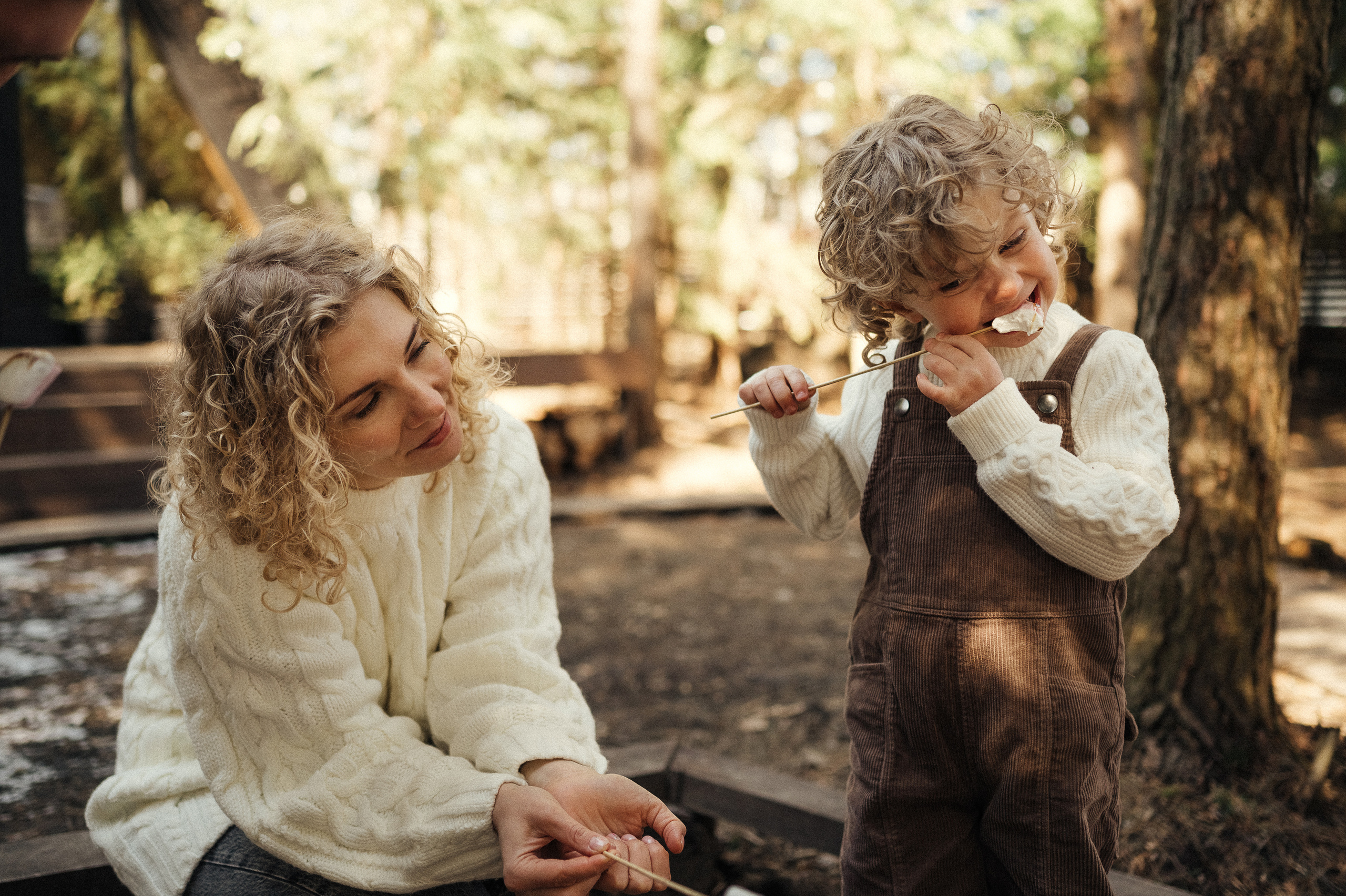Фотосессия загородом, домик в лесу. Фотограф и видеограф в Санкт-Петербурге Полина Янушко. Съёмка родов