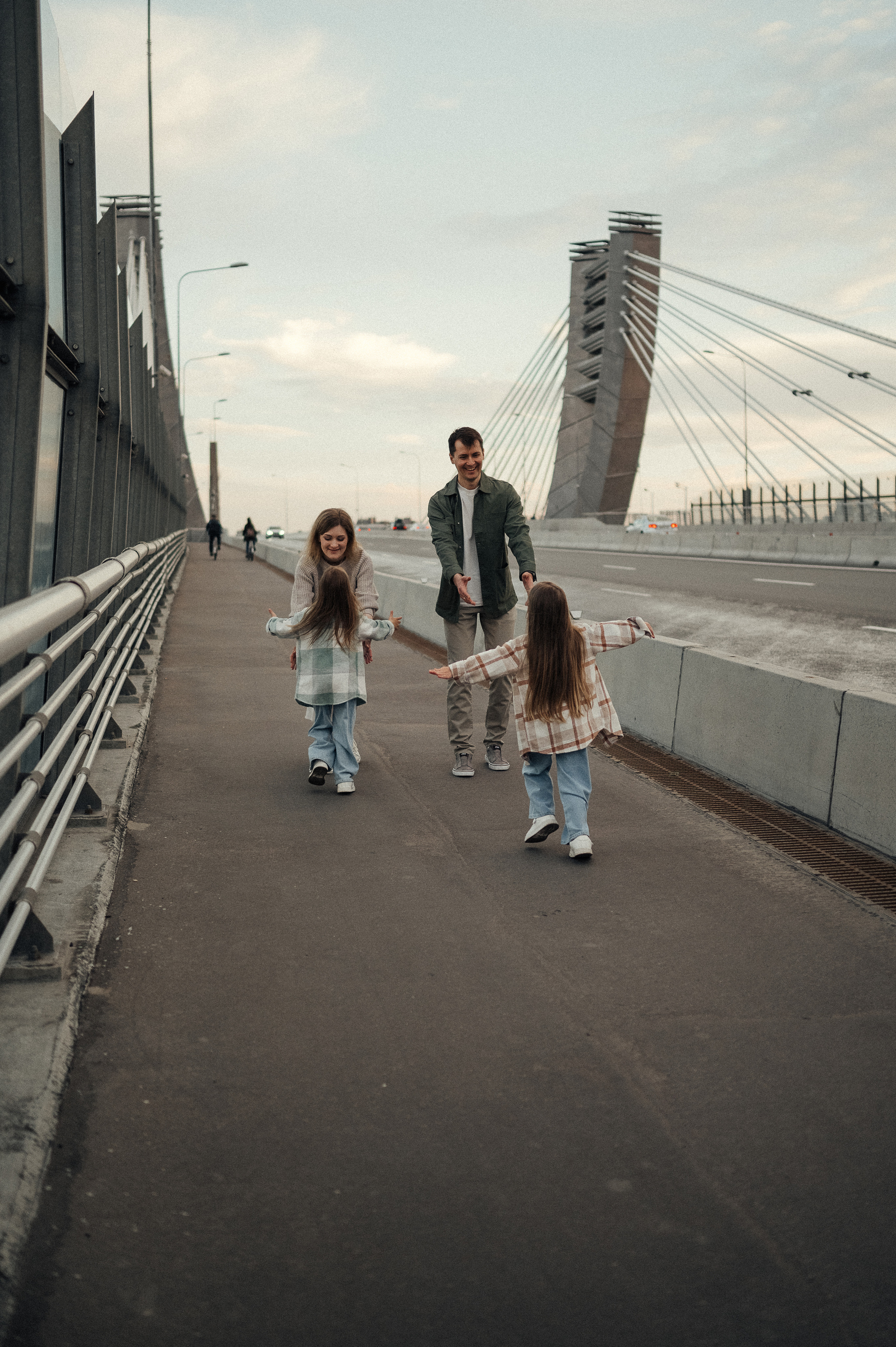 Семейная фотосессия в городе. Фотограф и видеограф в Санкт-Петербурге Полина Янушко. Съёмка родов