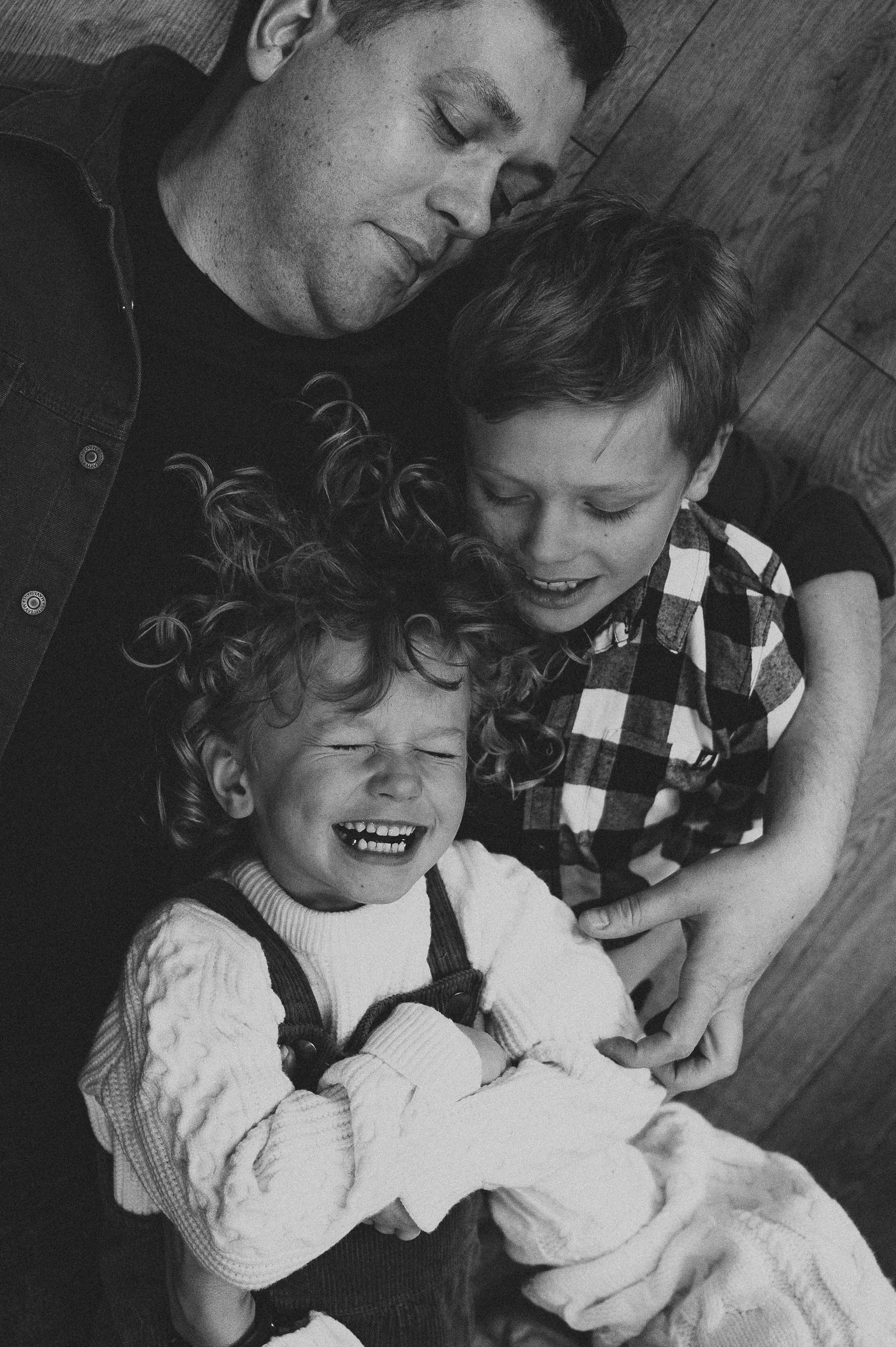 Фотосессия загородом, домик в лесу. Фотограф и видеограф в Санкт-Петербурге Полина Янушко. Съёмка родов