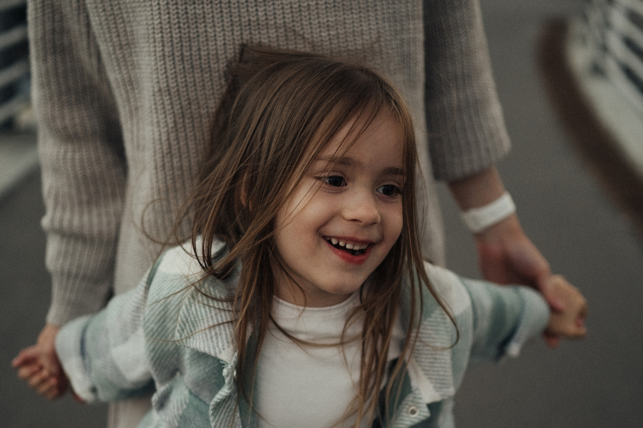 Семейная фотосессия в городе. Фотограф и видеограф в Санкт-Петербурге Полина Янушко. Съёмка родов