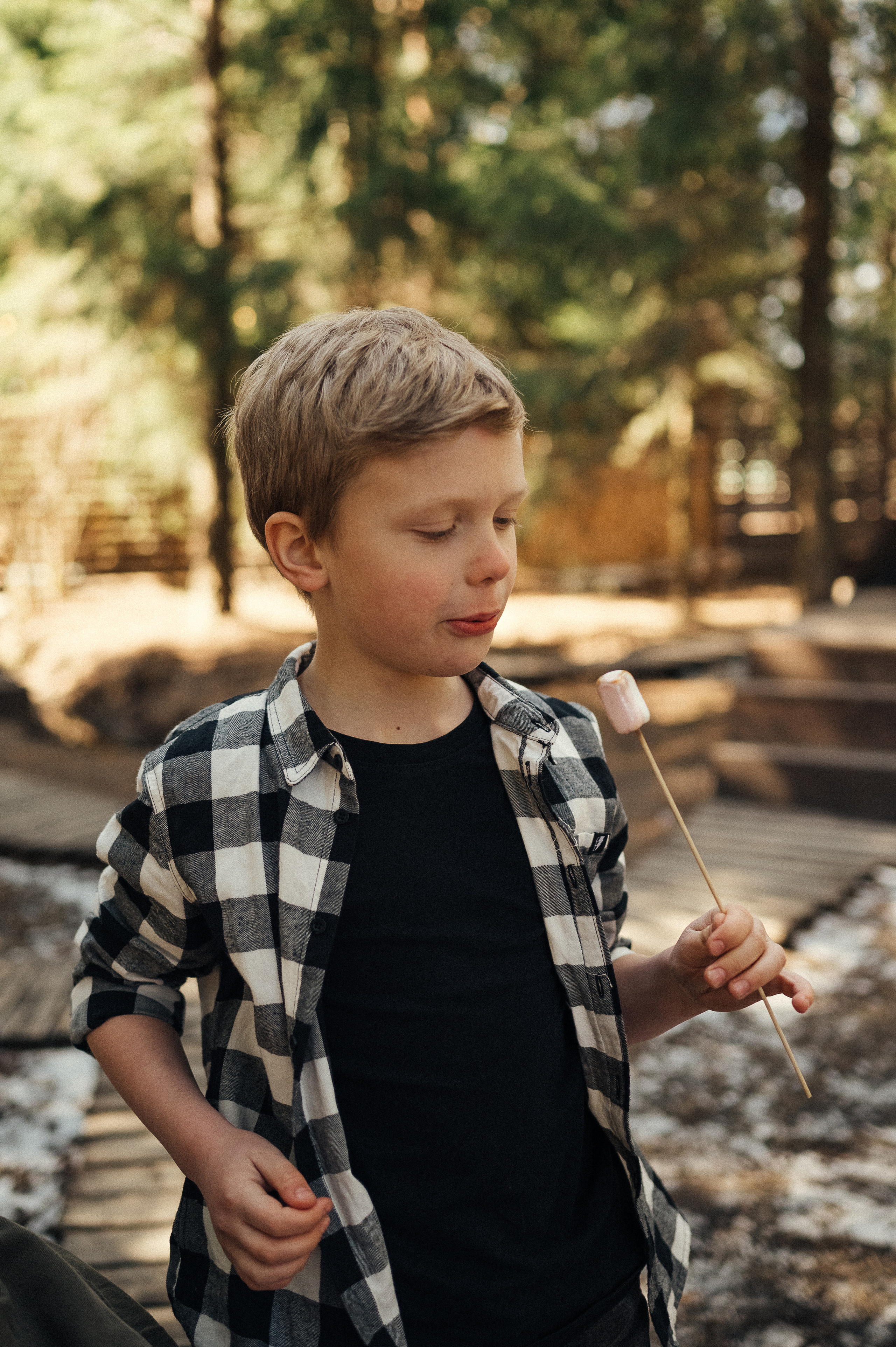 Фотосессия загородом, домик в лесу. Фотограф и видеограф в Санкт-Петербурге Полина Янушко. Съёмка родов