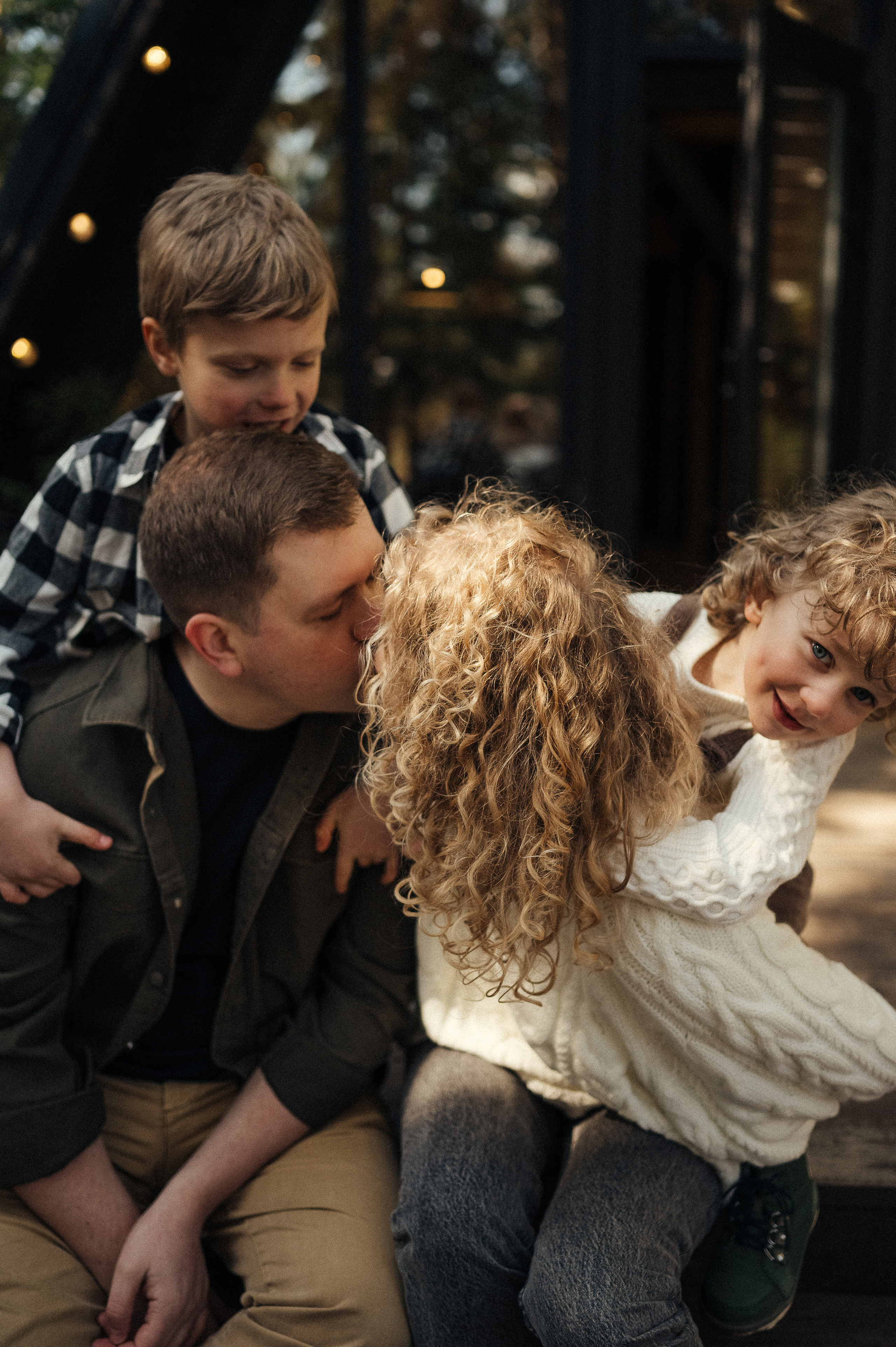Фотосессия загородом, домик в лесу. Фотограф и видеограф в Санкт-Петербурге Полина Янушко. Съёмка родов