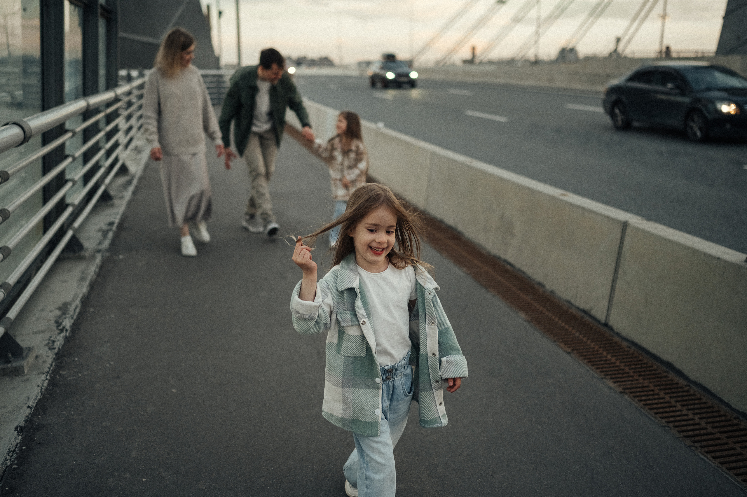 Семейная фотосессия в городе. Фотограф и видеограф в Санкт-Петербурге Полина Янушко. Съёмка родов