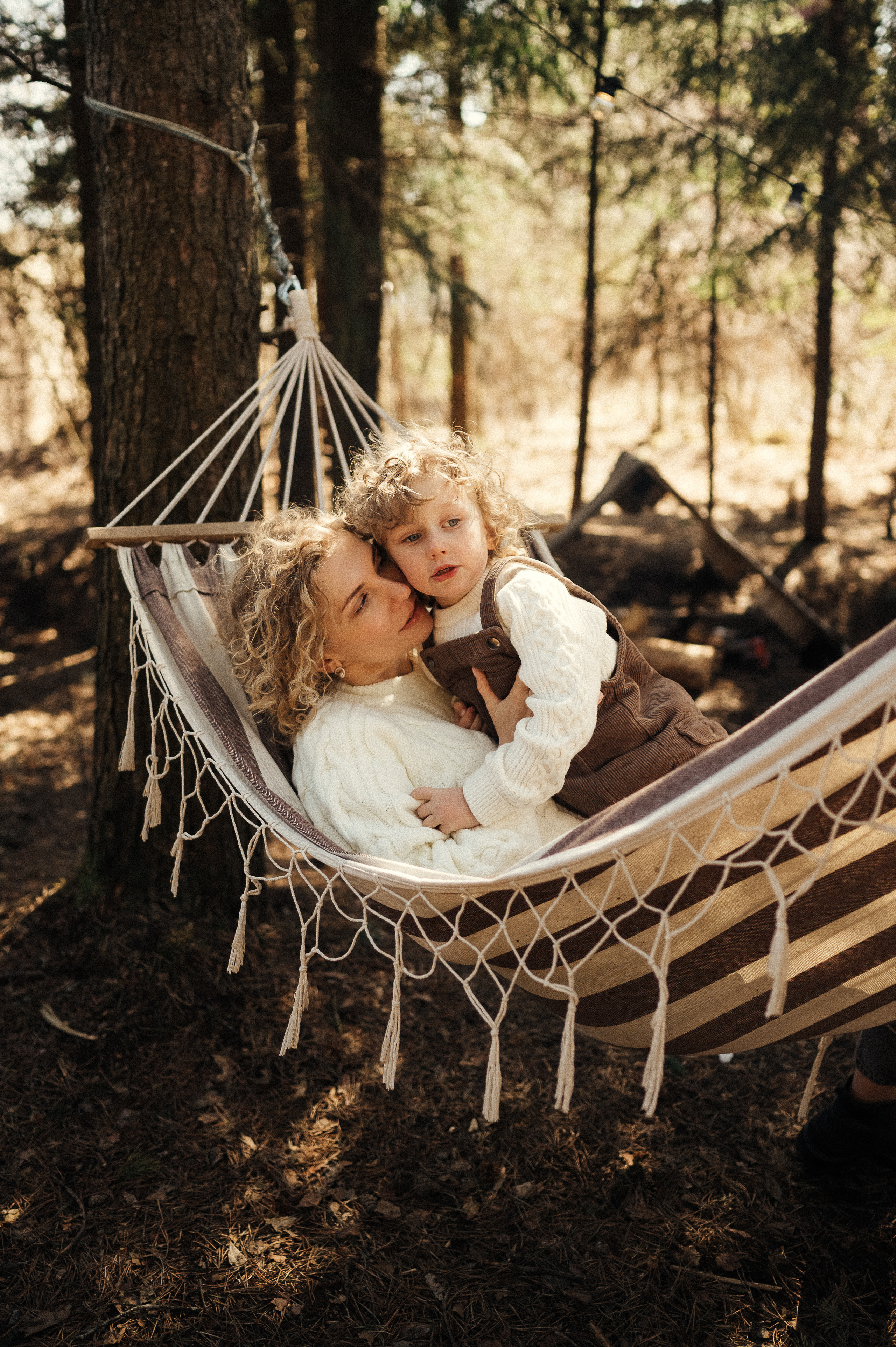 Фотосессия загородом, домик в лесу. Фотограф и видеограф в Санкт-Петербурге Полина Янушко. Съёмка родов