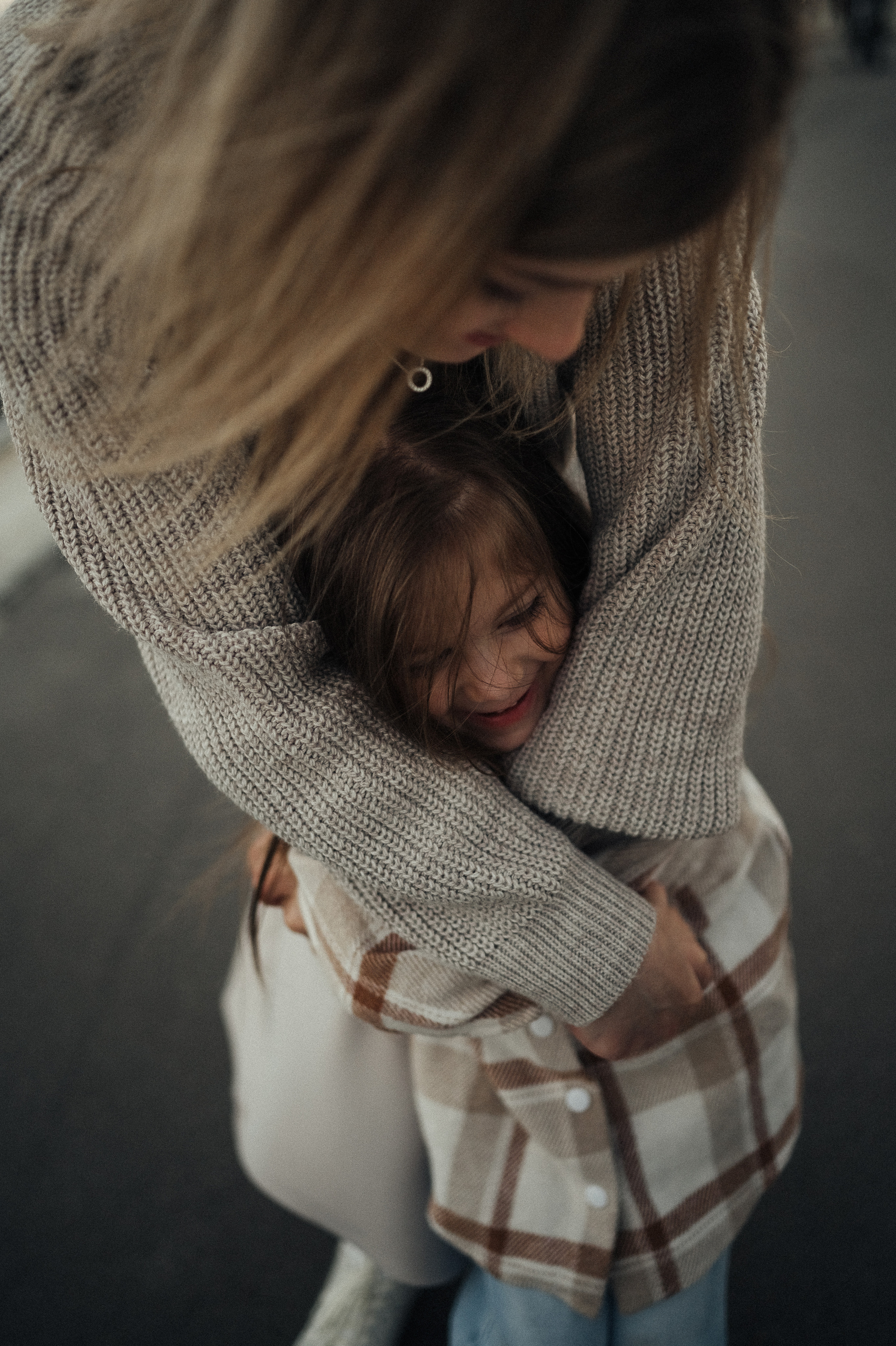 Семейная фотосессия в городе. Фотограф и видеограф в Санкт-Петербурге Полина Янушко. Съёмка родов