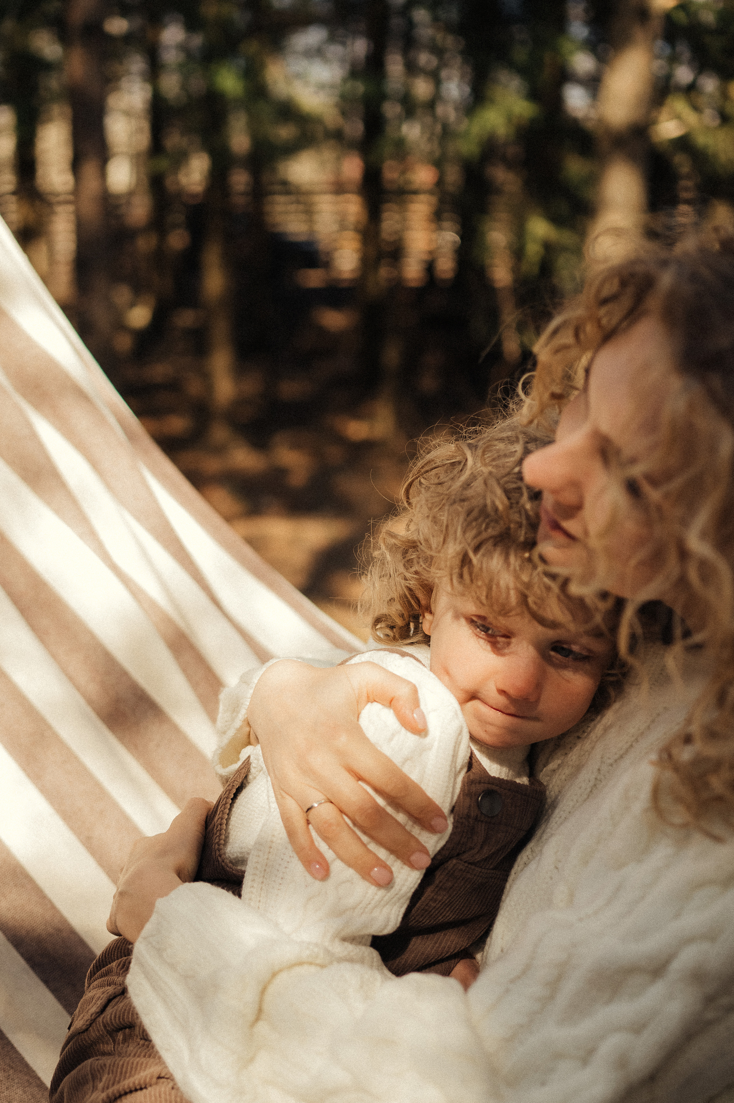 Фотосессия загородом, домик в лесу. Фотограф и видеограф в Санкт-Петербурге Полина Янушко. Съёмка родов