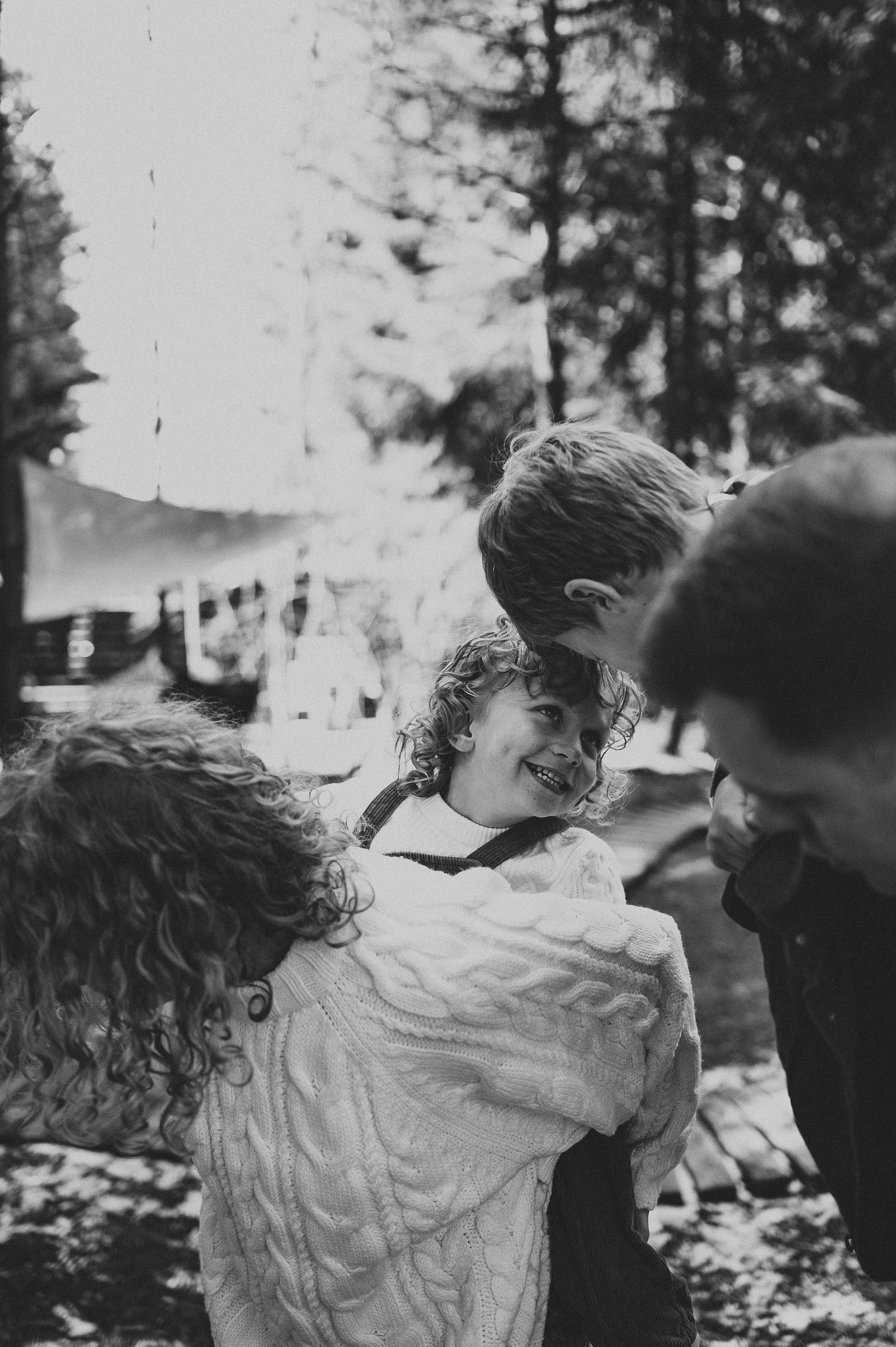 Фотосессия загородом, домик в лесу. Фотограф и видеограф в Санкт-Петербурге Полина Янушко. Съёмка родов