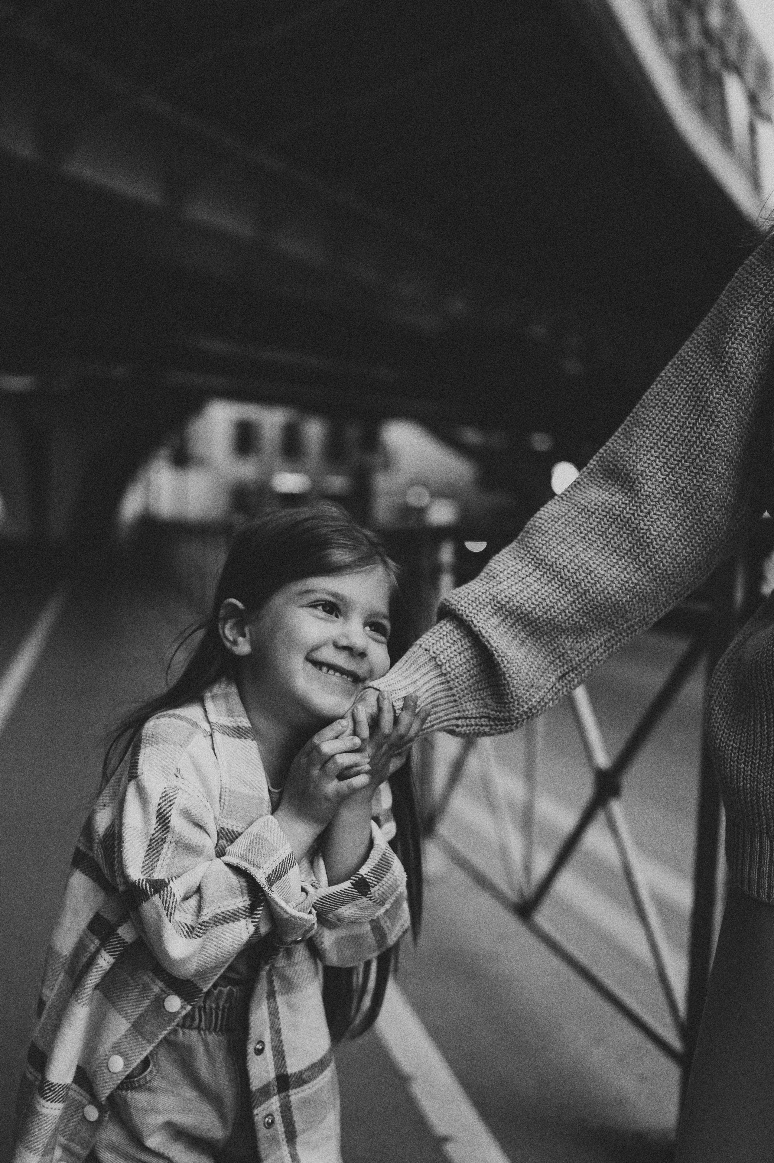 Семейная фотосессия в городе. Фотограф и видеограф в Санкт-Петербурге Полина Янушко. Съёмка родов