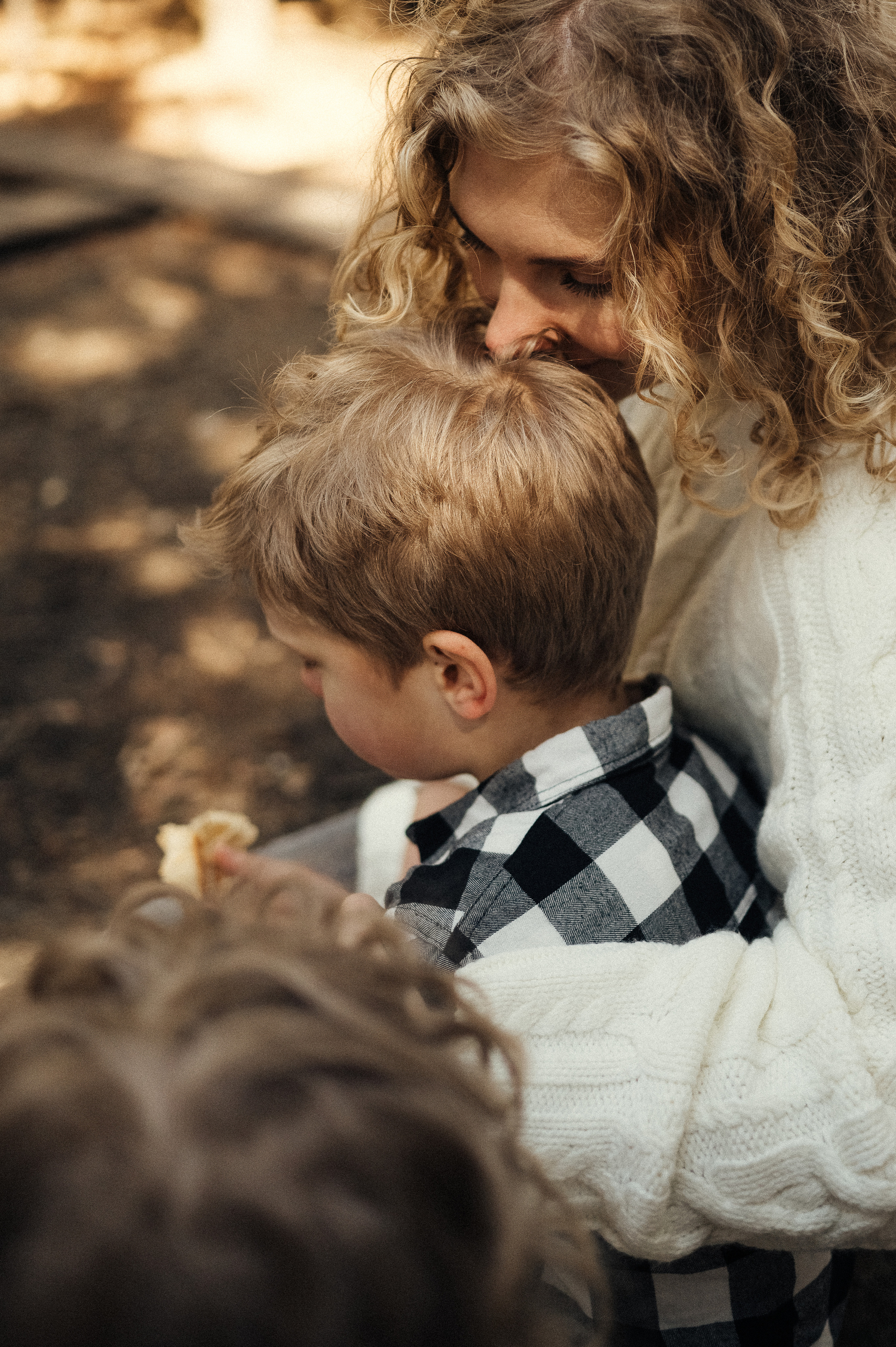 Фотосессия загородом, домик в лесу. Фотограф и видеограф в Санкт-Петербурге Полина Янушко. Съёмка родов