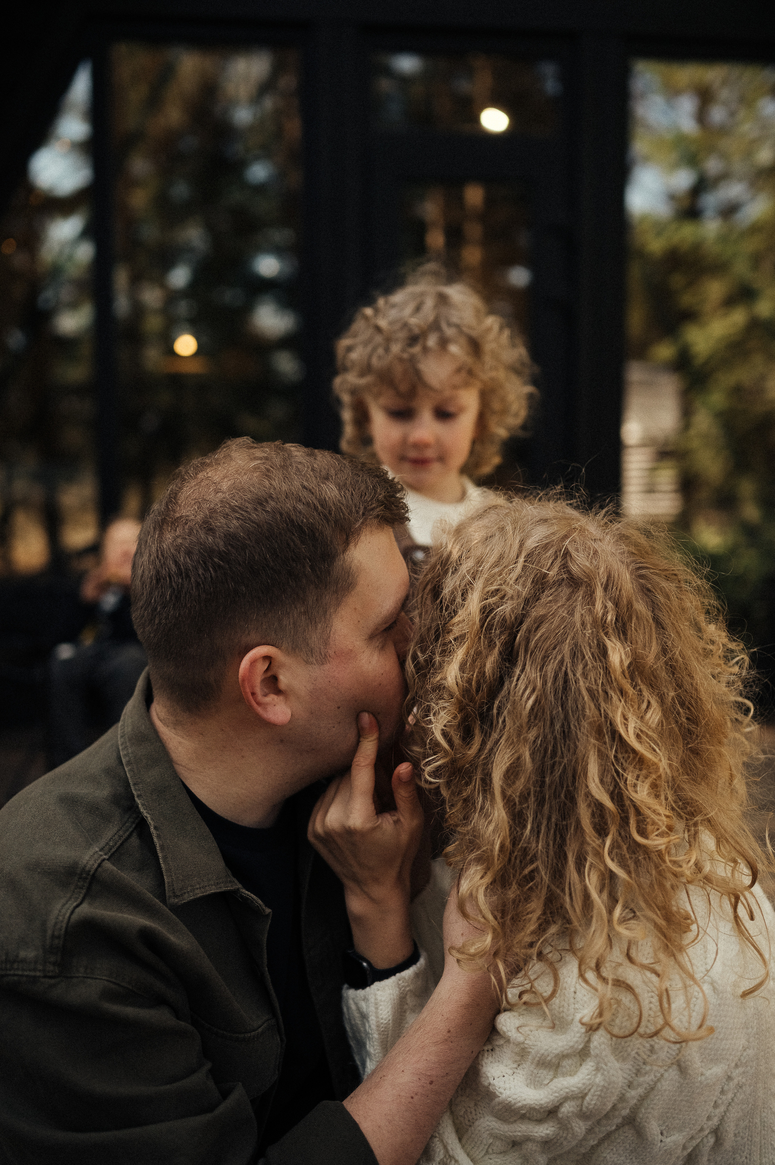 Фотосессия загородом, домик в лесу. Фотограф и видеограф в Санкт-Петербурге Полина Янушко. Съёмка родов