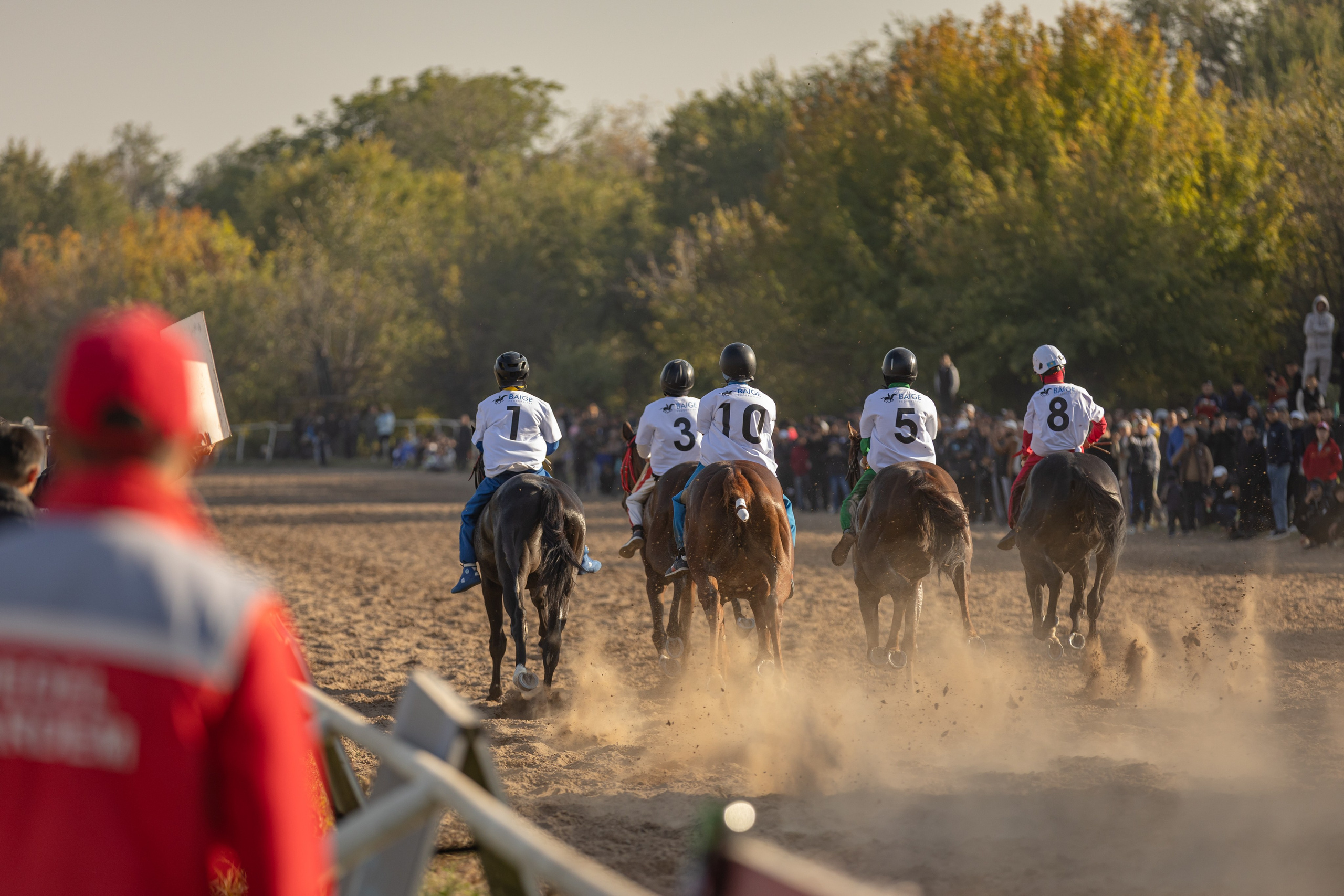 Фоторепортаж финал Казахстана по байге 2025 — конные забеги. Коммерческий и репортажный фотограф в Алматы — Jora Abramov