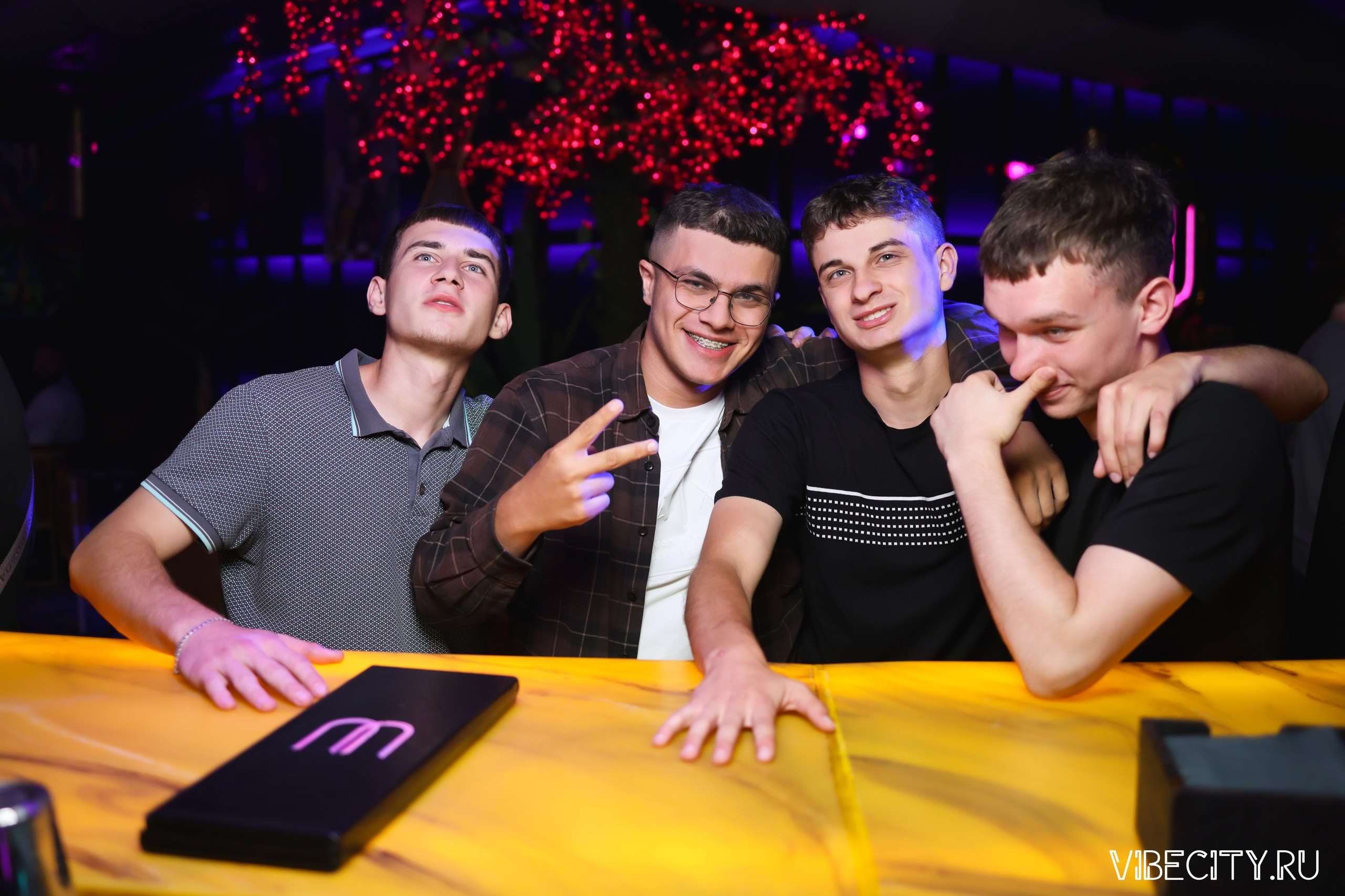 DOUBLE U. VIBECITY.RU Вайб Сити Ру Фоторепортажи Фотоотчеты Калининград