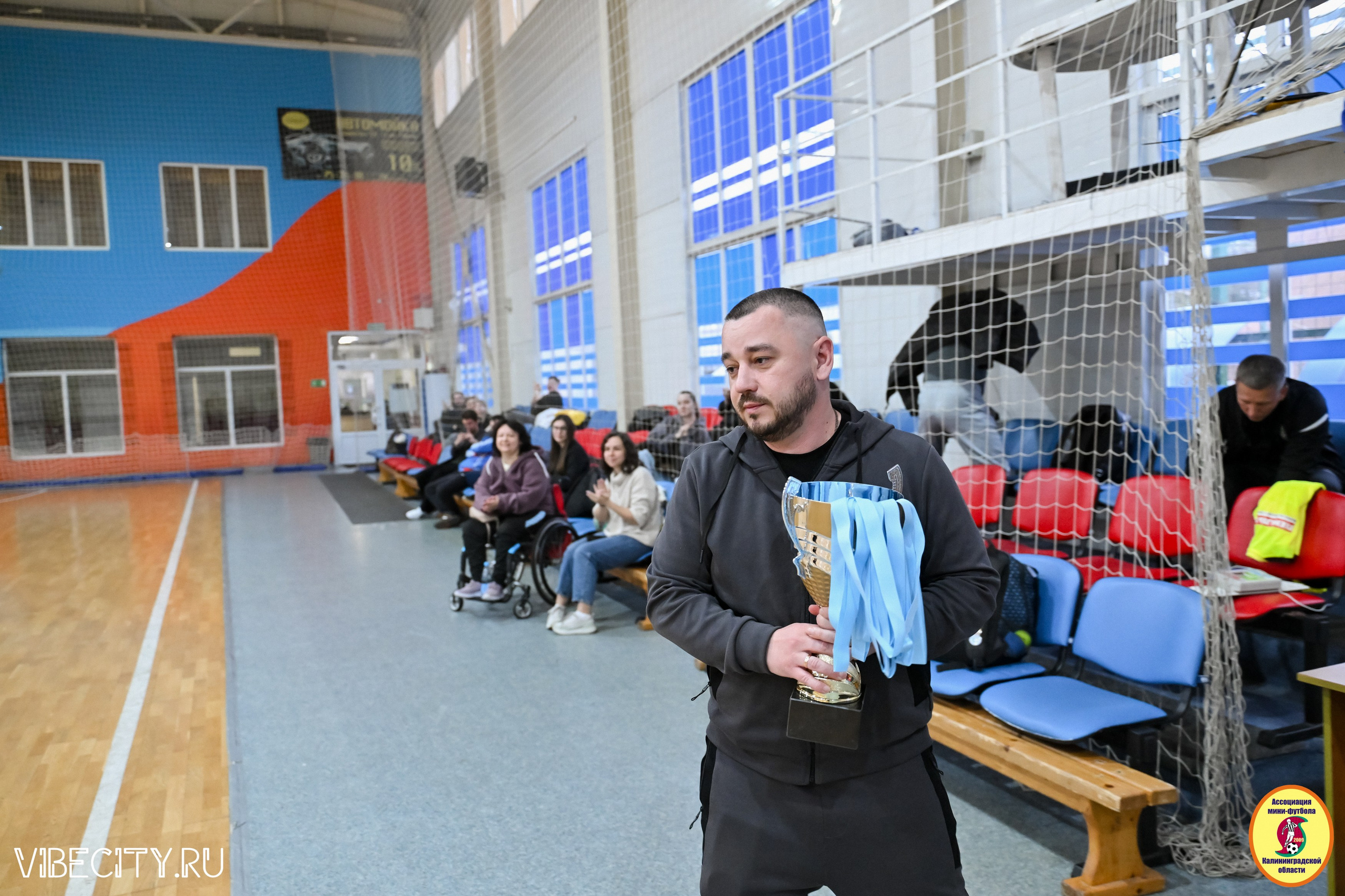 8 тур Корпоративной Бизнес-Лиги по футзалу. VIBECITY.RU Вайб Сити Ру Фоторепортажи Фотоотчеты Калининград