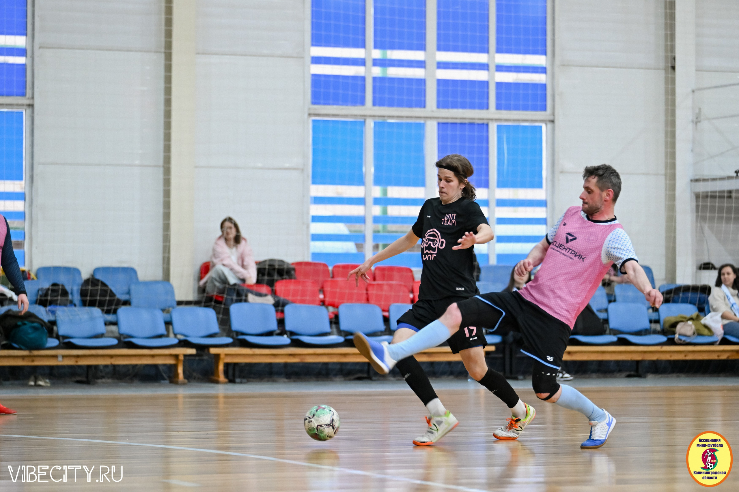 8 тур Корпоративной Бизнес-Лиги по футзалу. VIBECITY.RU Вайб Сити Ру Фоторепортажи Фотоотчеты Калининград