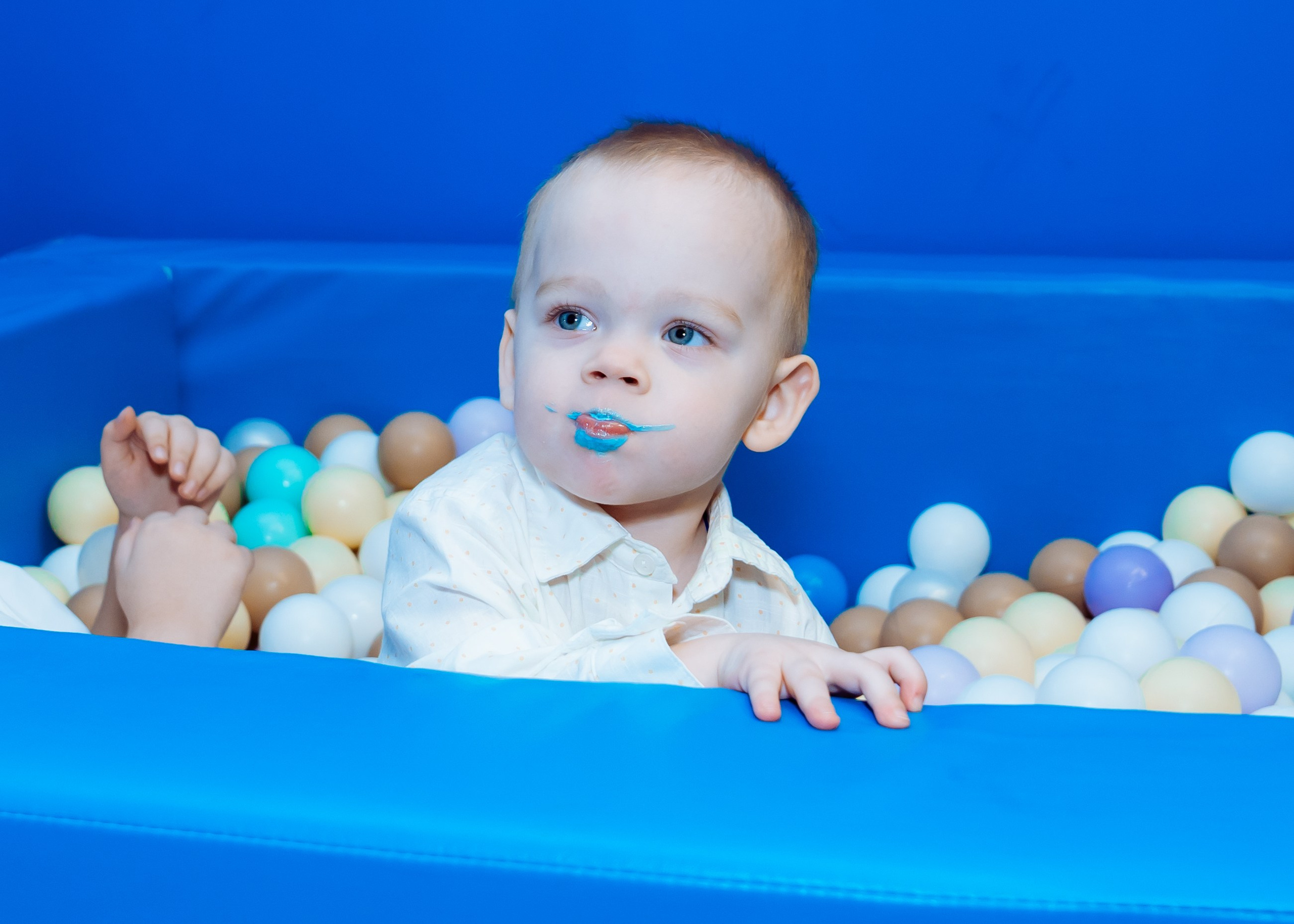 Карамелька в гостях у Романа. Крамер Юлиана детский и семейный фотограф