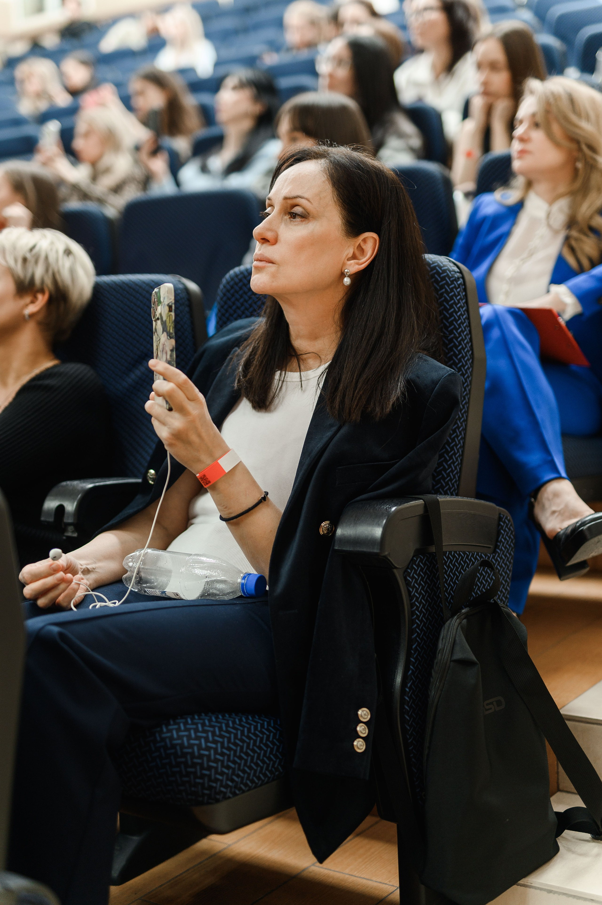 СЛУШАТЕЛИ. PRO-AGELESS