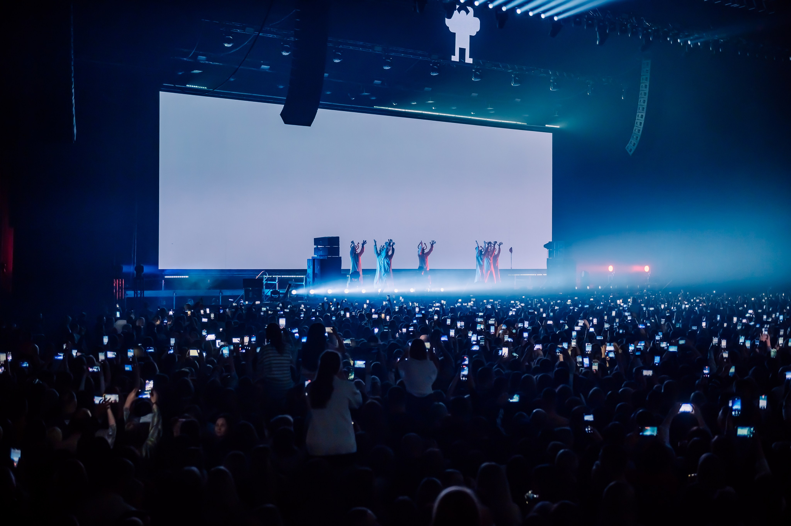 Руки вверх в Ледовом Дворце 15.11.2025. Детский фотограф, семейный фотограф и репортажи в Кемерово